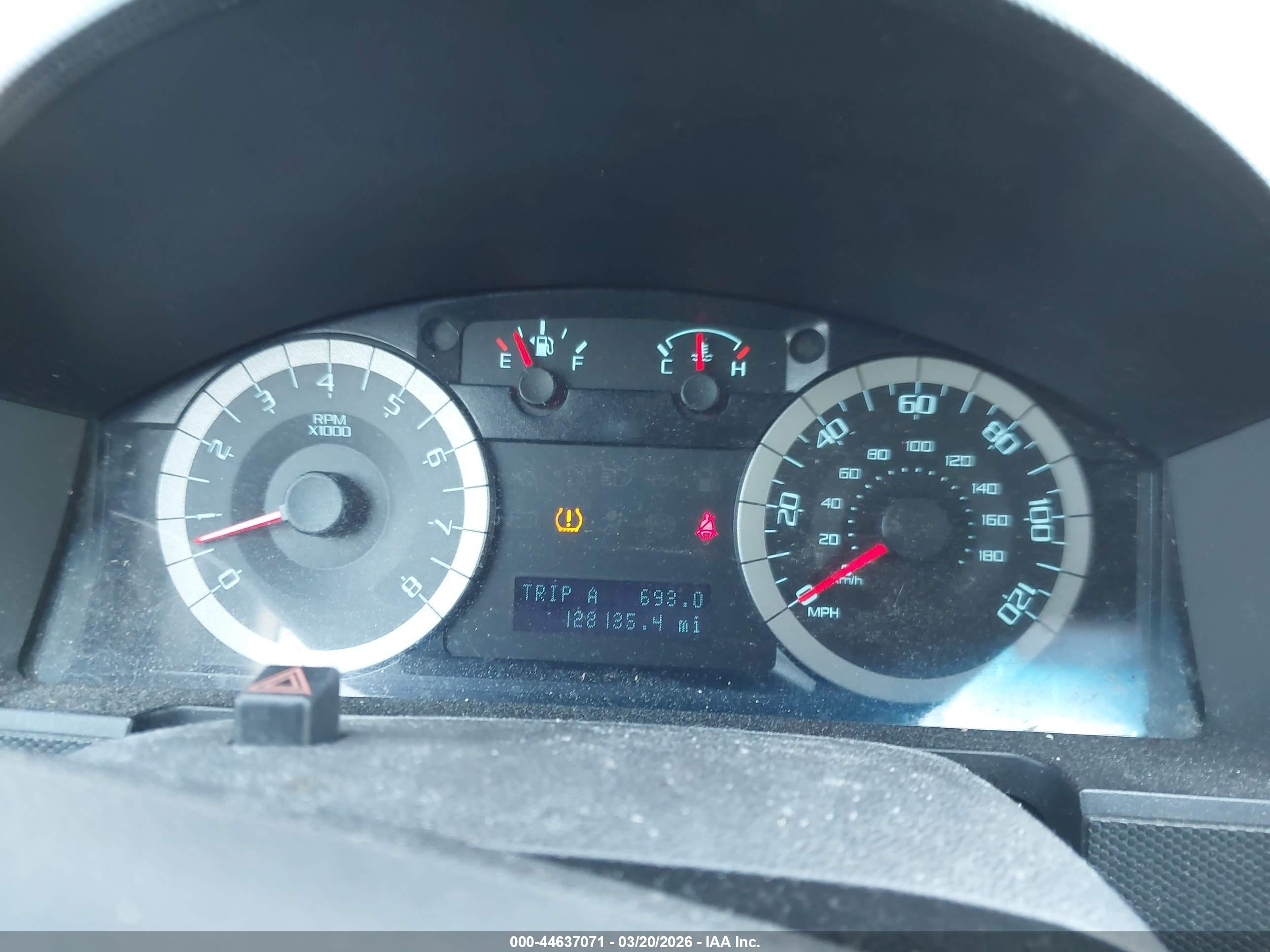 FORD ESCAPE image 7