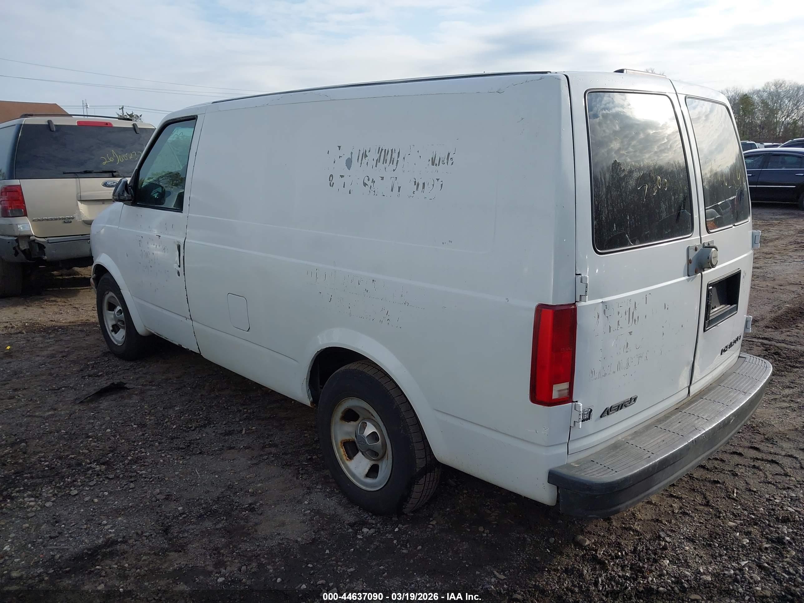 CHEVROLET ASTRO image 3