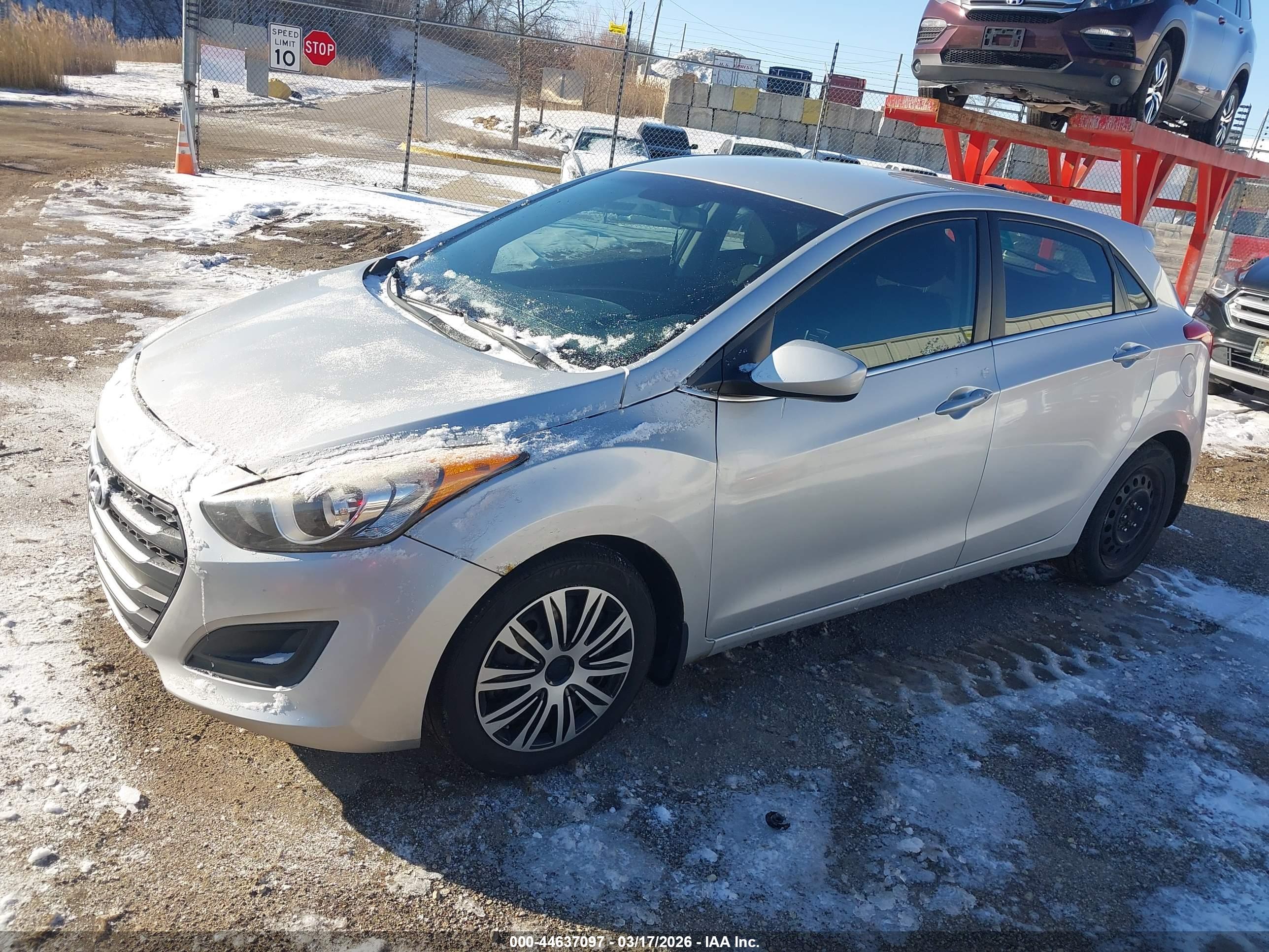 HYUNDAI ELANTRA image 2