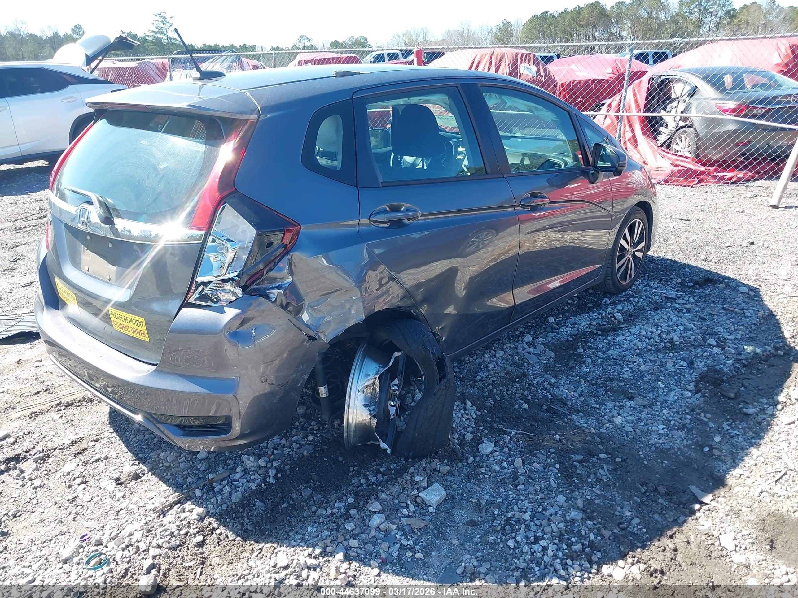 HONDA FIT image 4