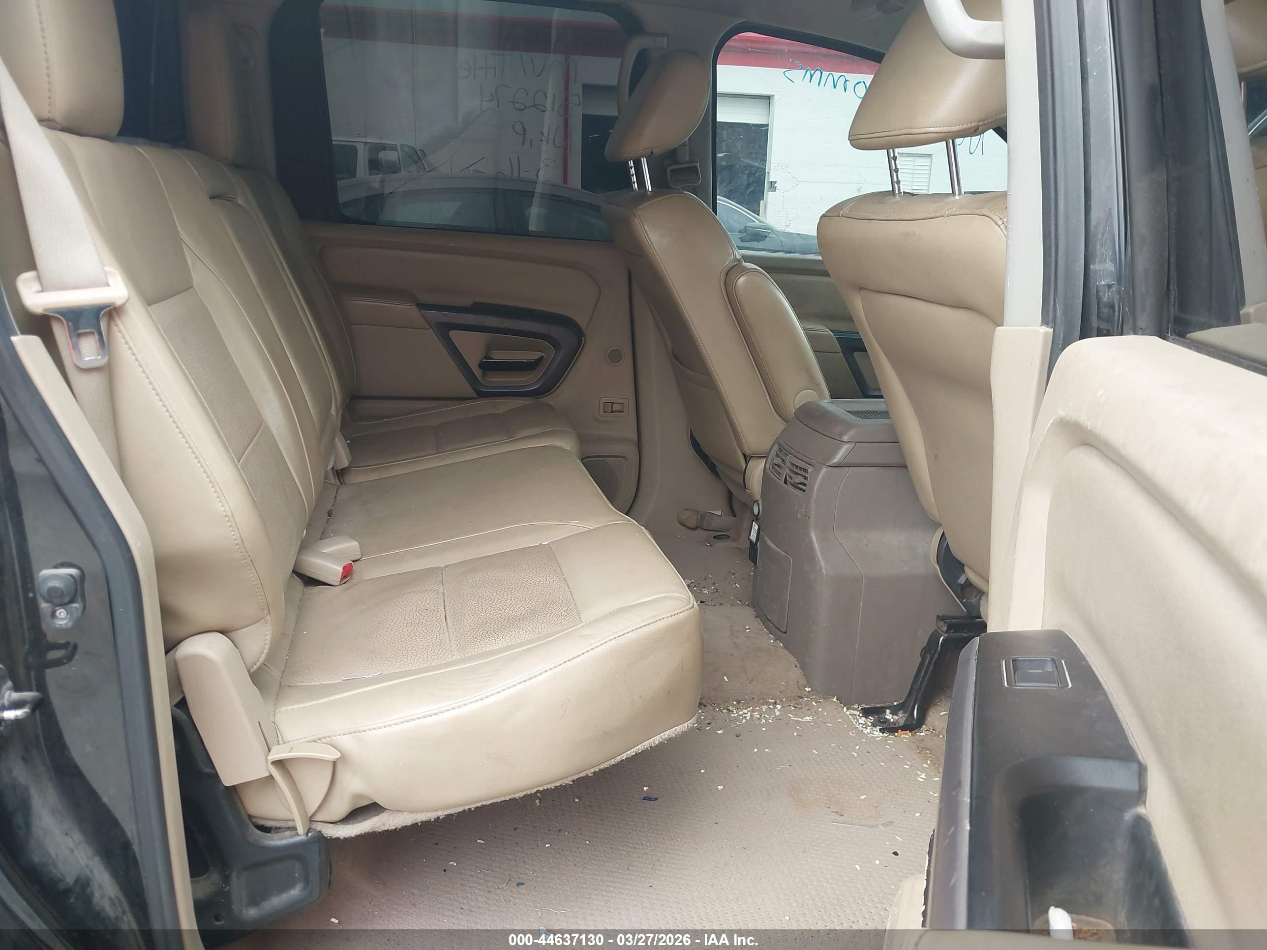 NISSAN TITAN image 8