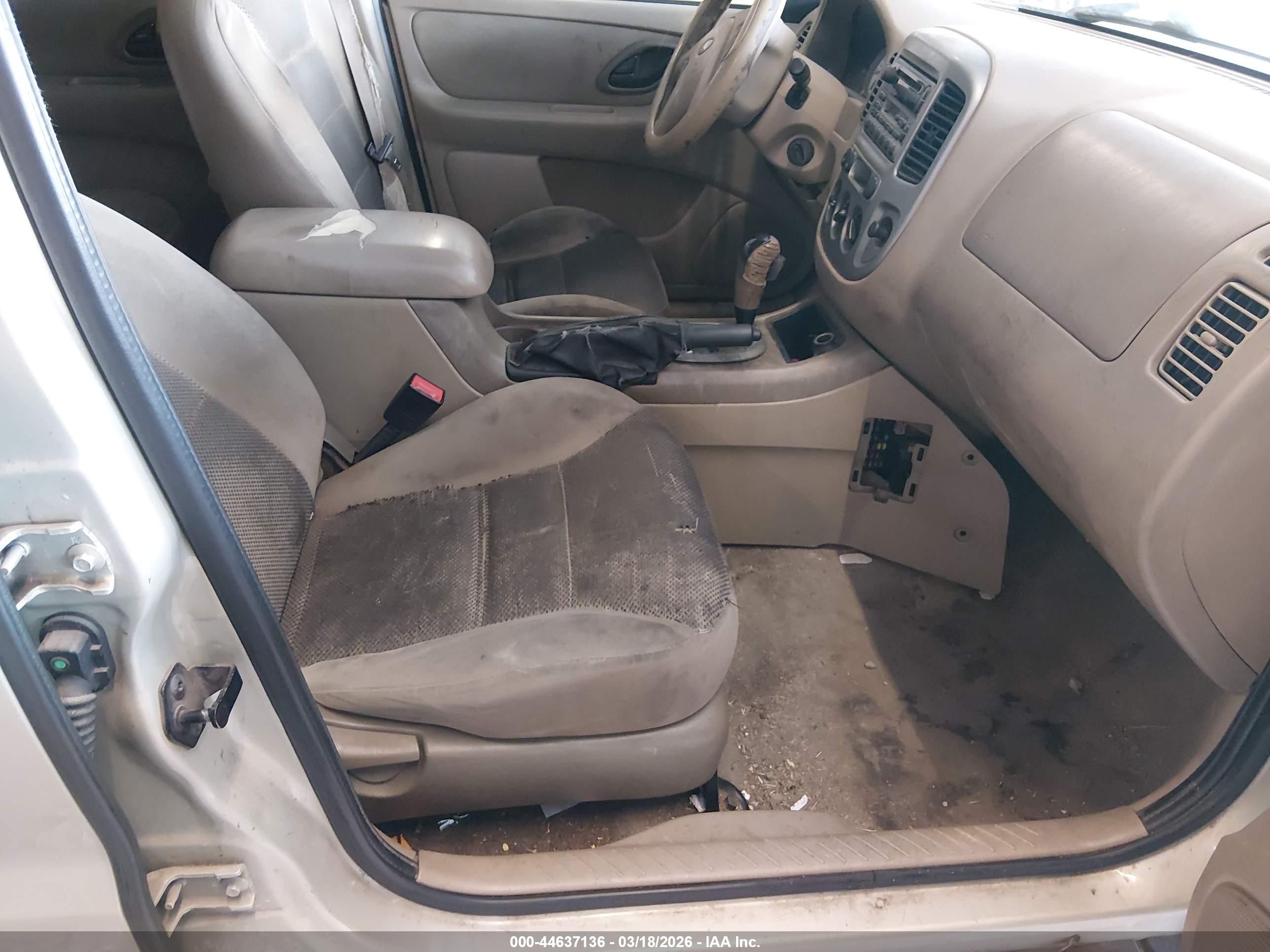 FORD ESCAPE image 5