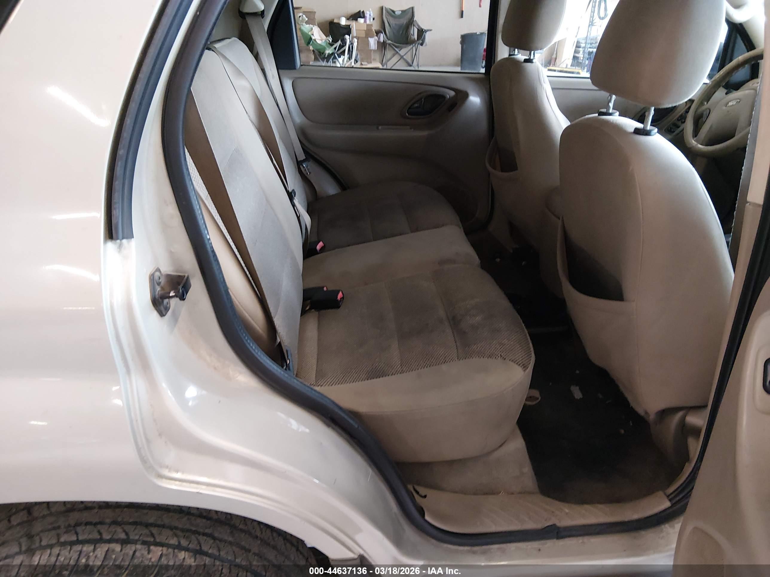 FORD ESCAPE image 8