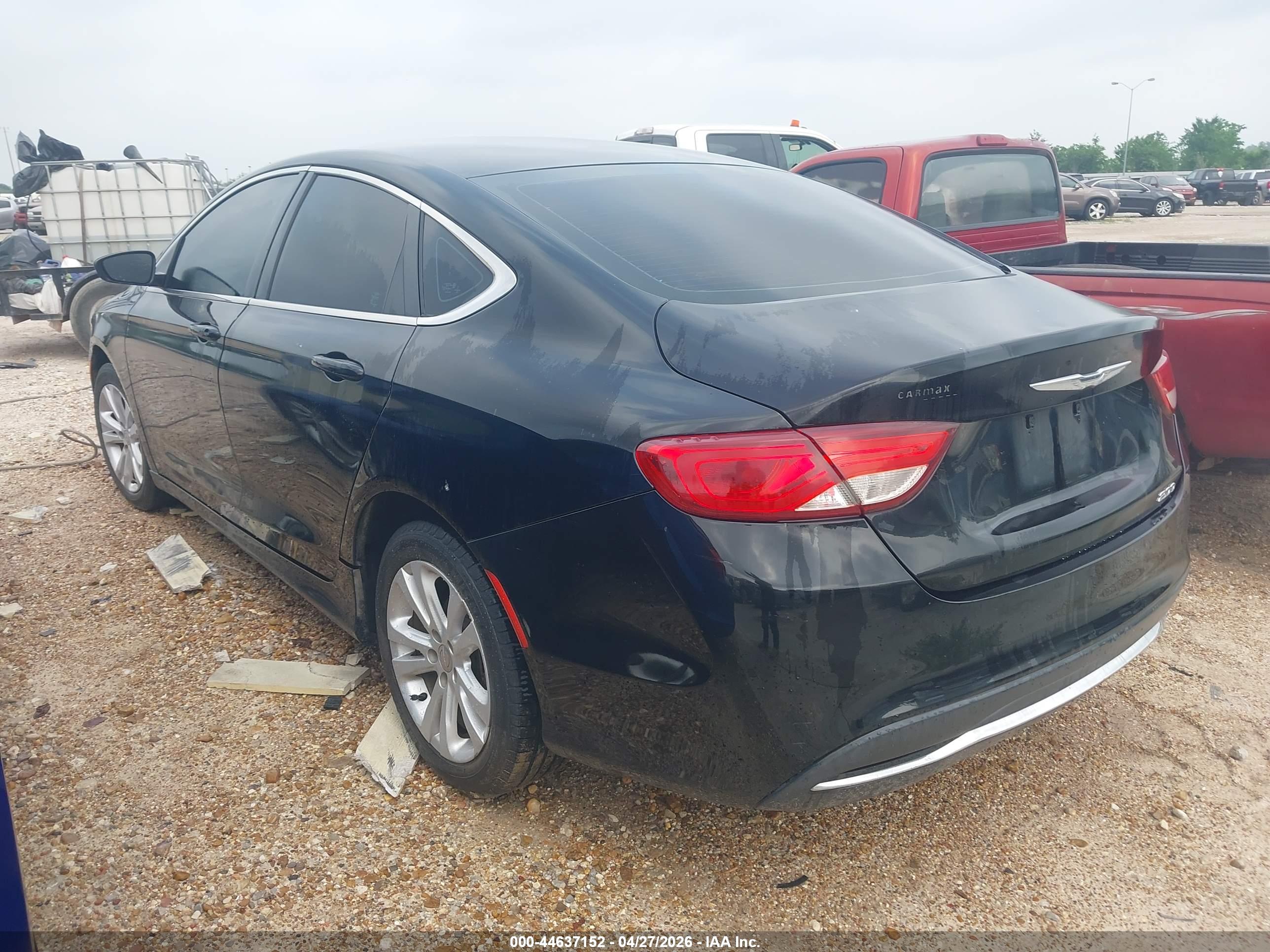 CHRYSLER 200 image 3