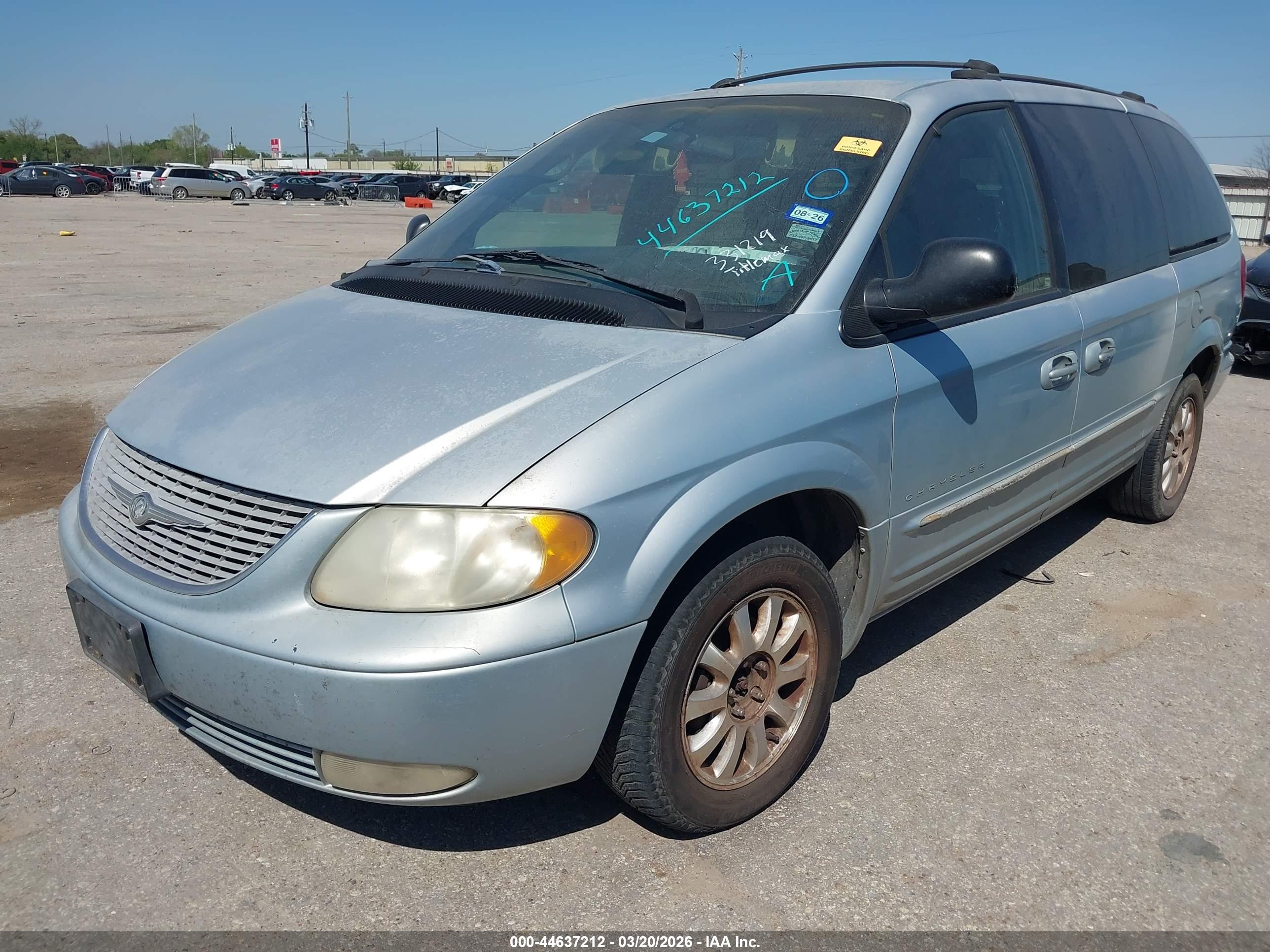 CHRYSLER TOWN image 2