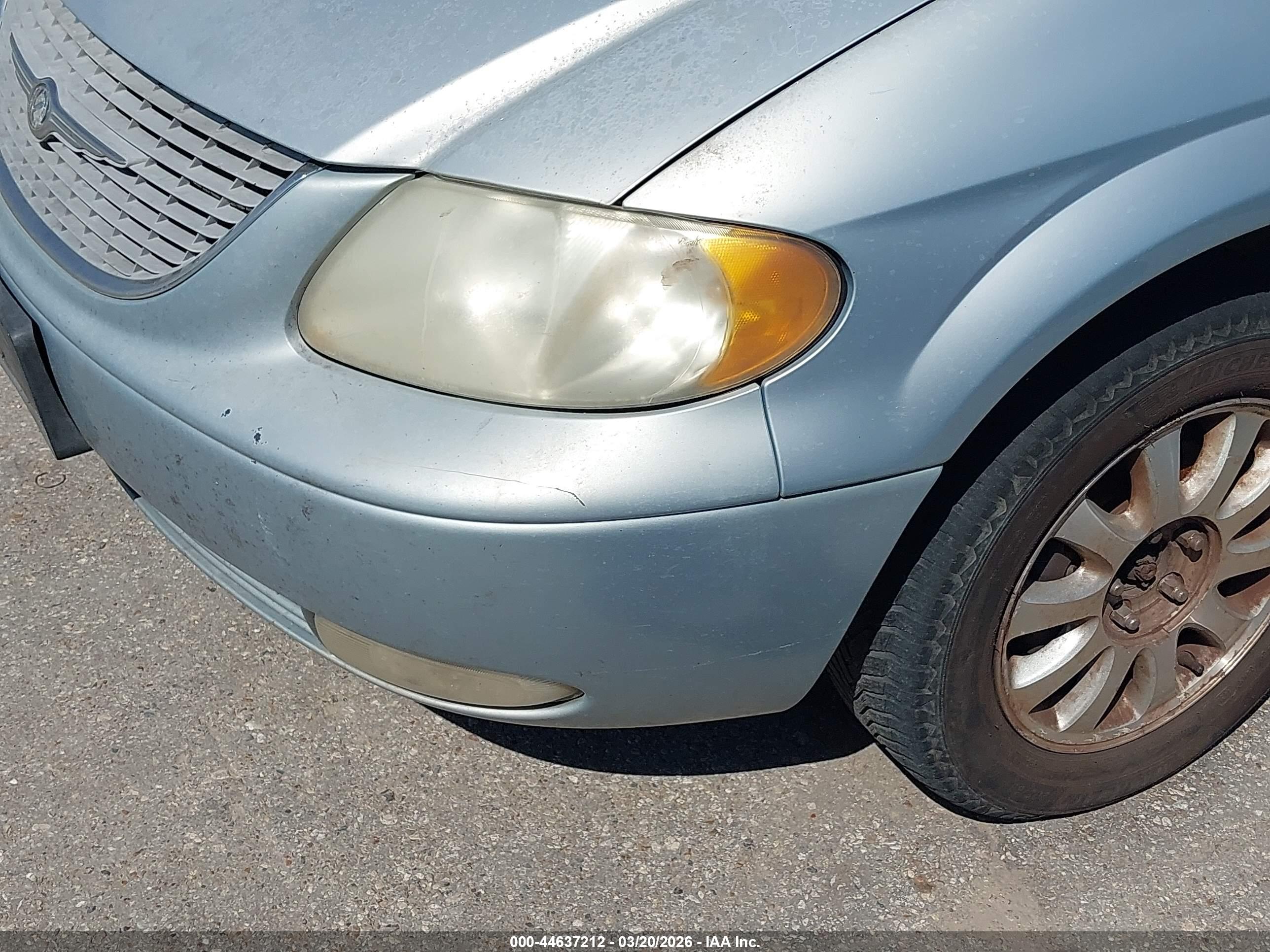CHRYSLER TOWN image 6