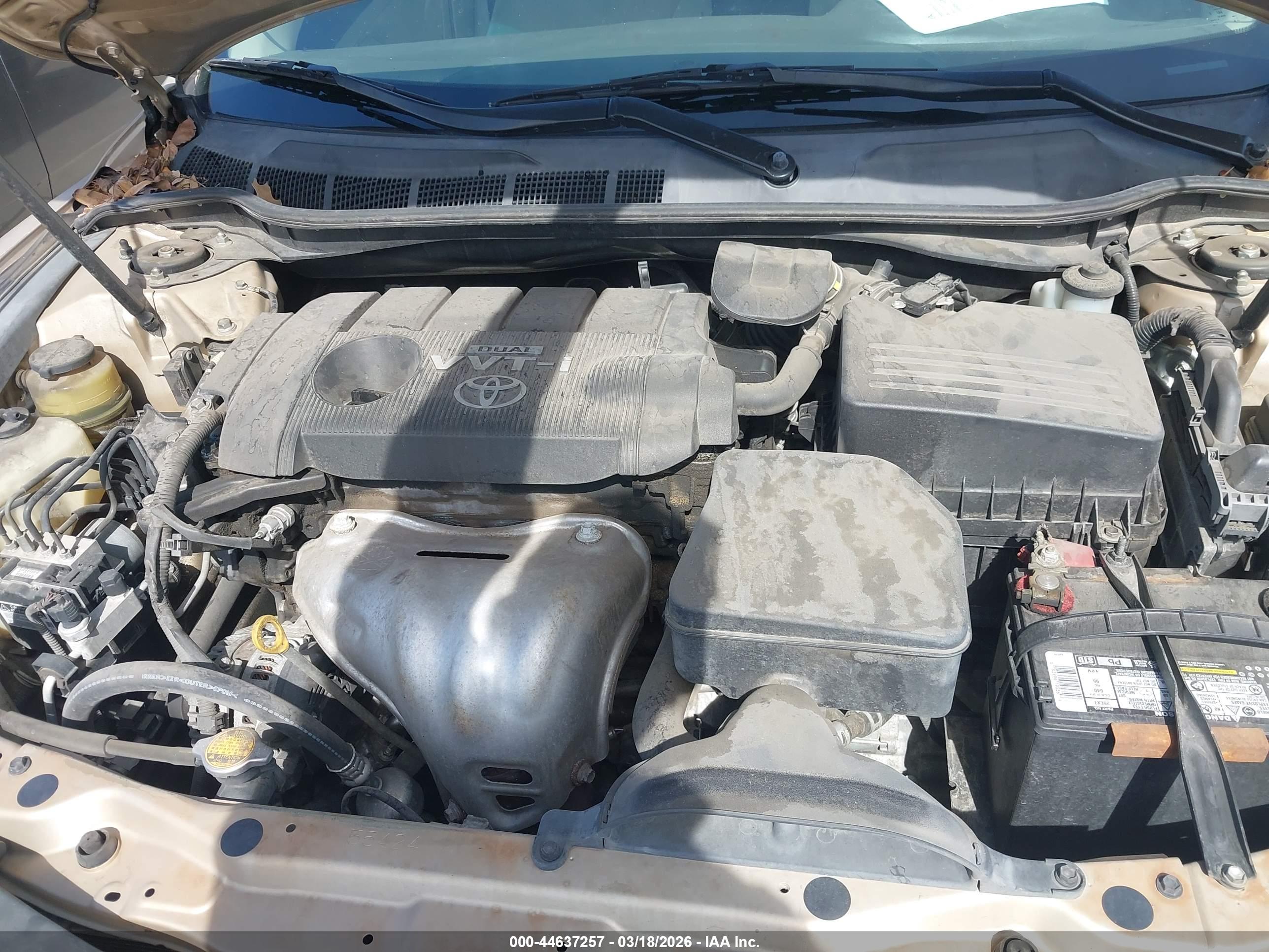 TOYOTA CAMRY image 10