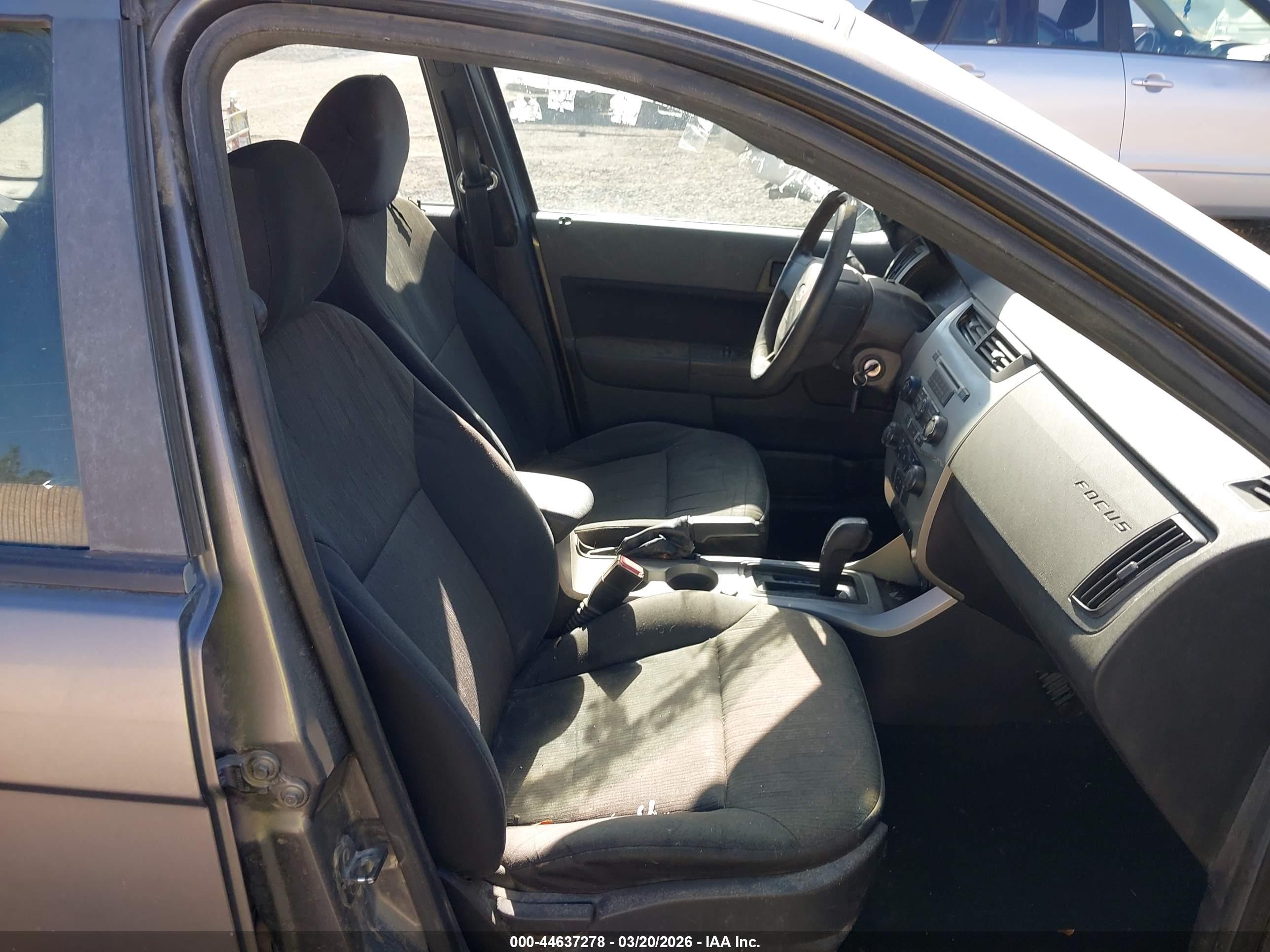 FORD FOCUS image 5