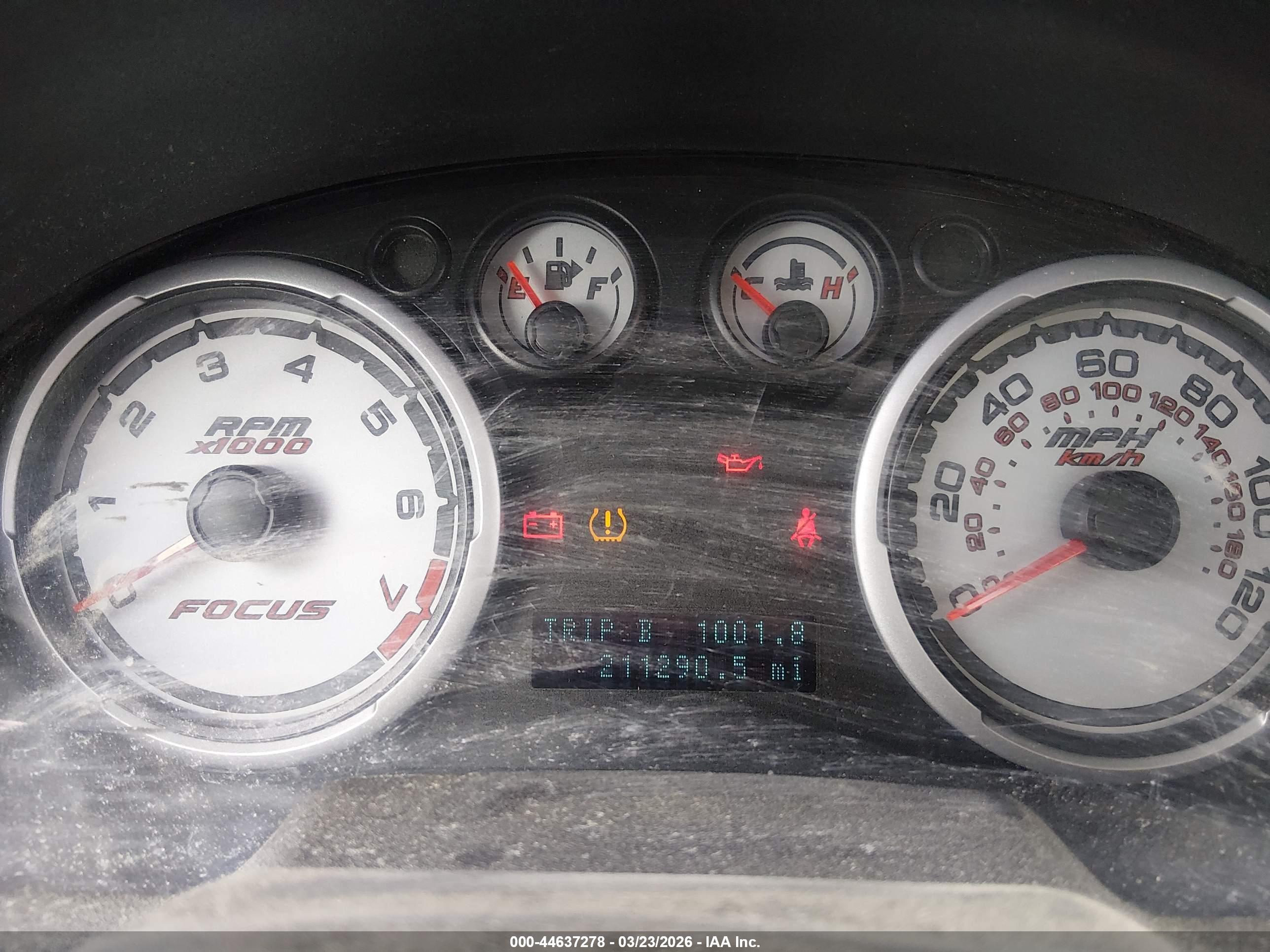 FORD FOCUS image 7