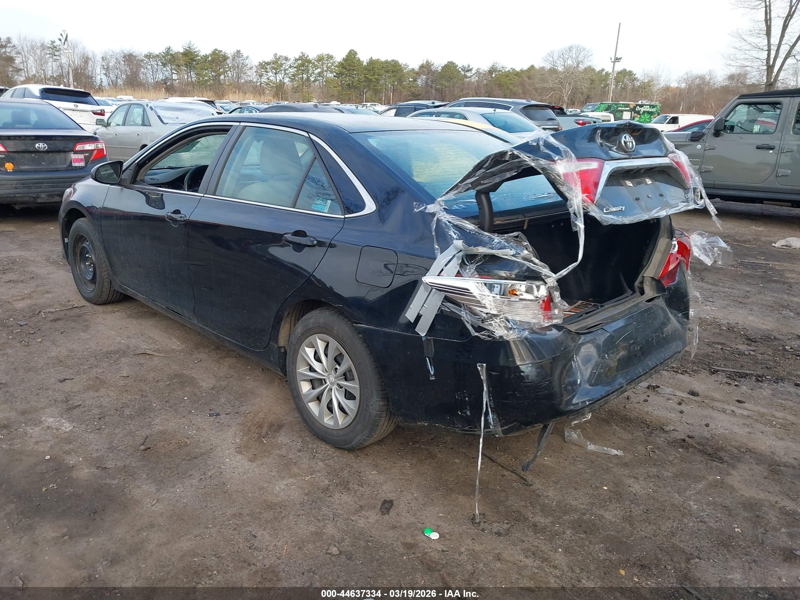 TOYOTA CAMRY image 3