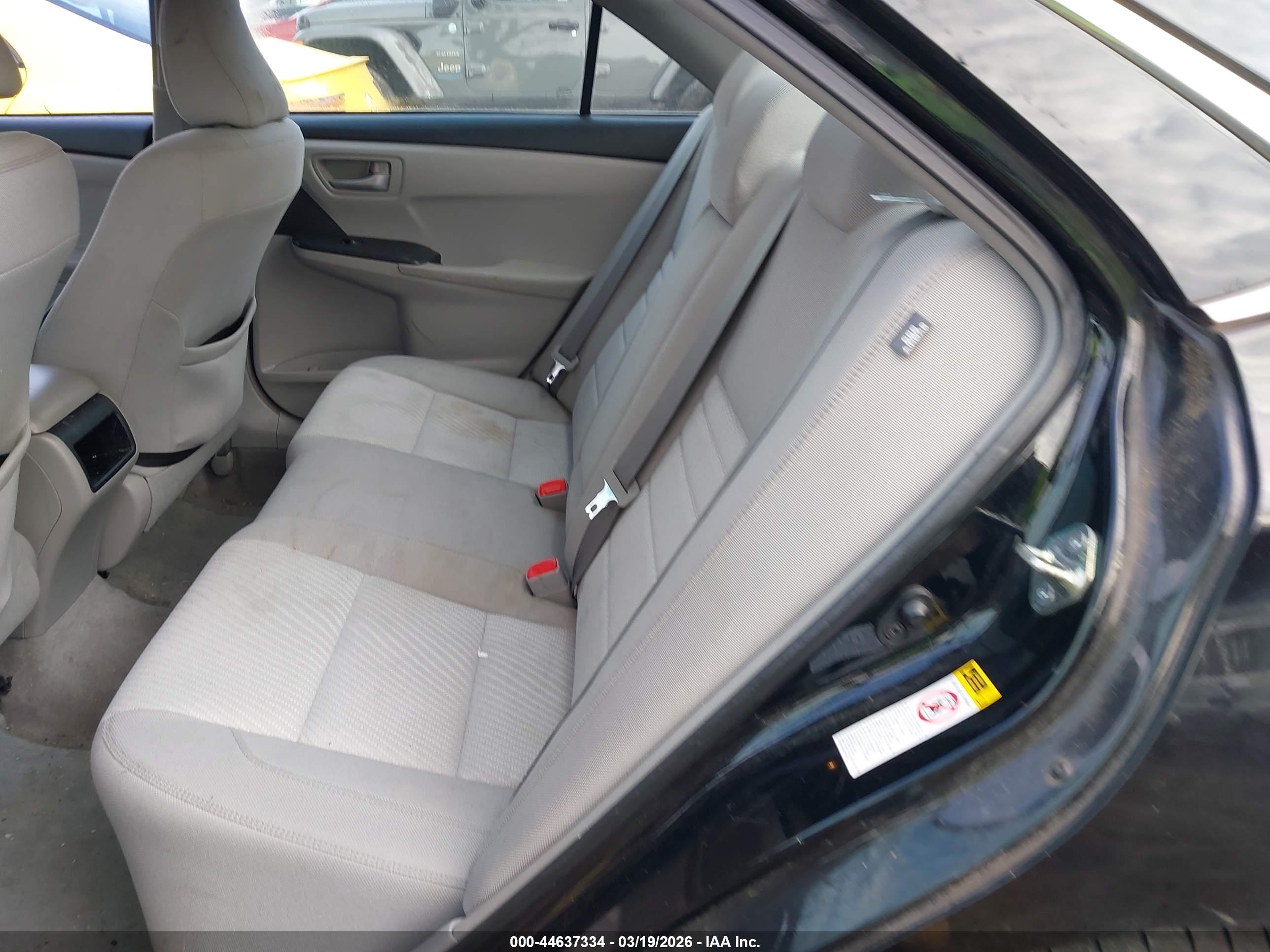 TOYOTA CAMRY image 8