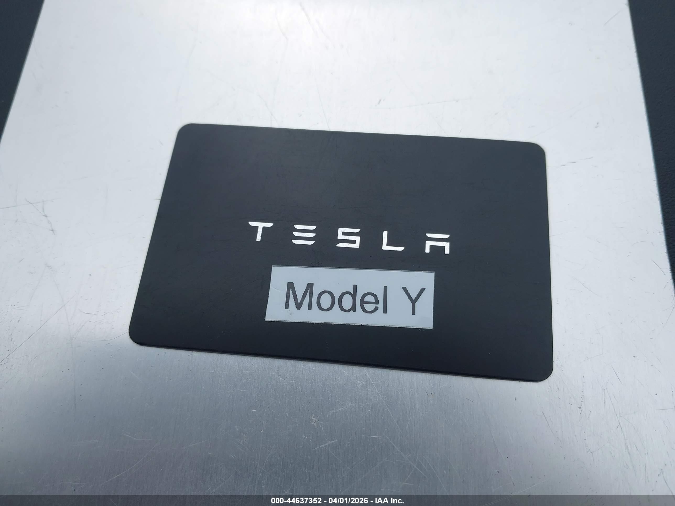 TESLA MODEL image 11