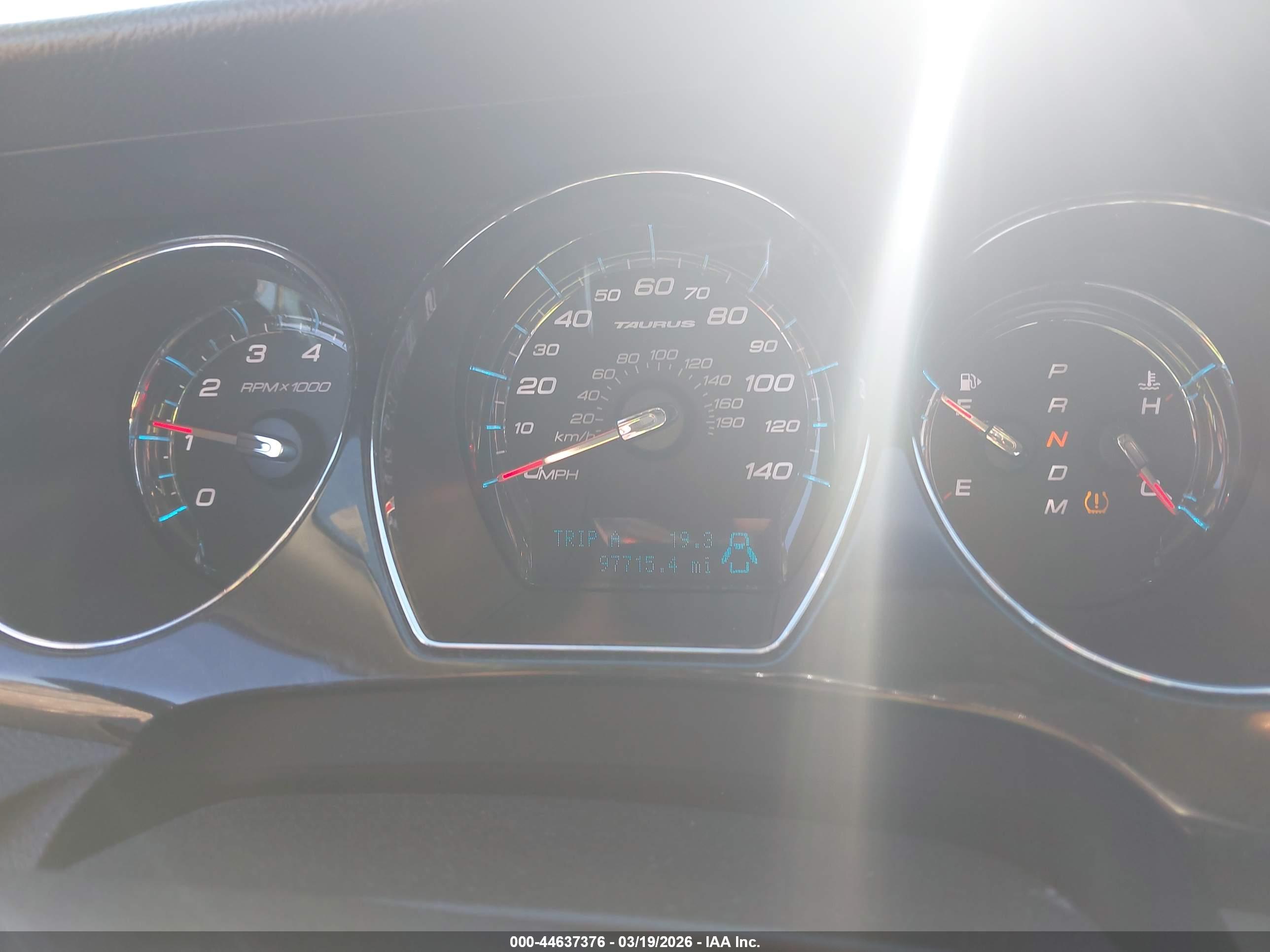 FORD TAURUS image 7