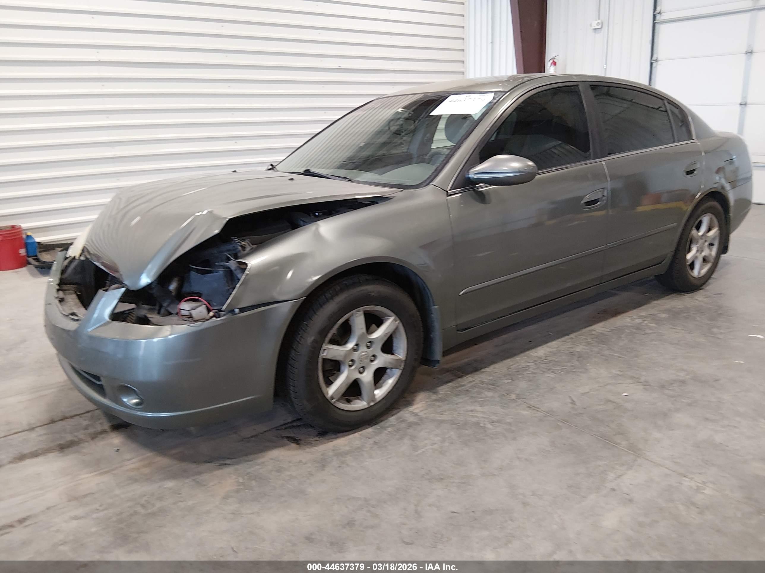 NISSAN ALTIMA image 2