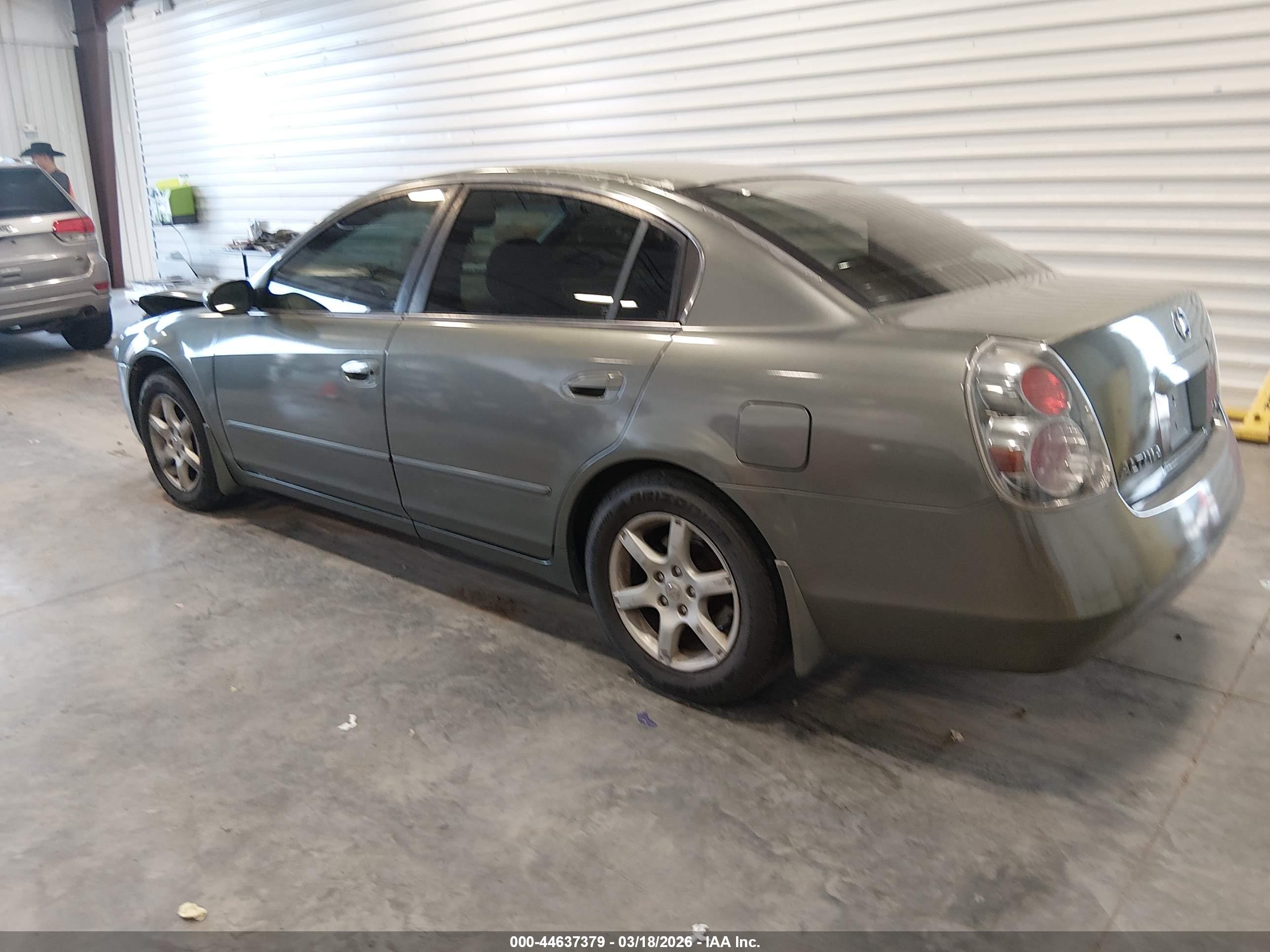 NISSAN ALTIMA image 3