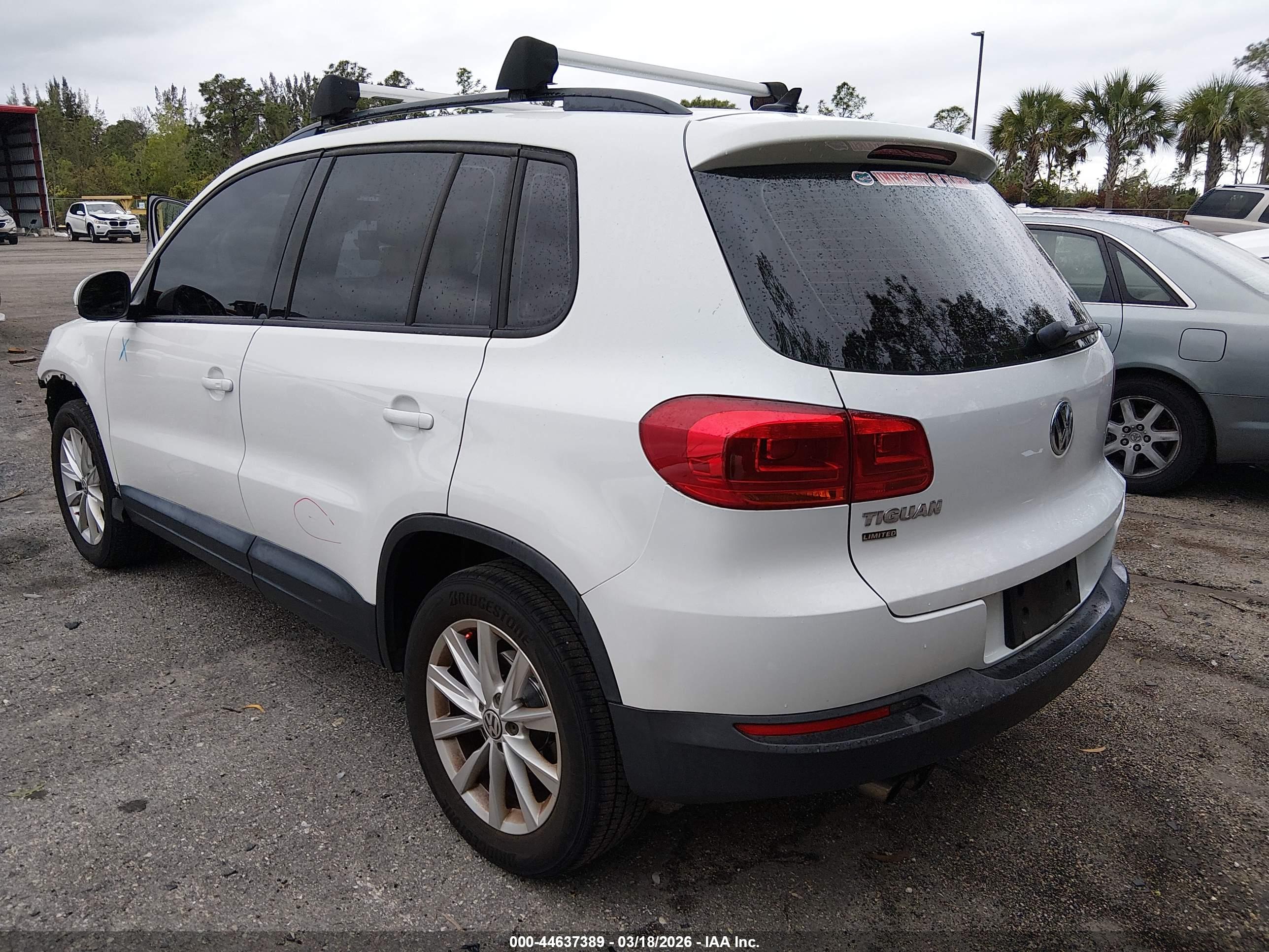 VOLKSWAGEN TIGUAN image 3
