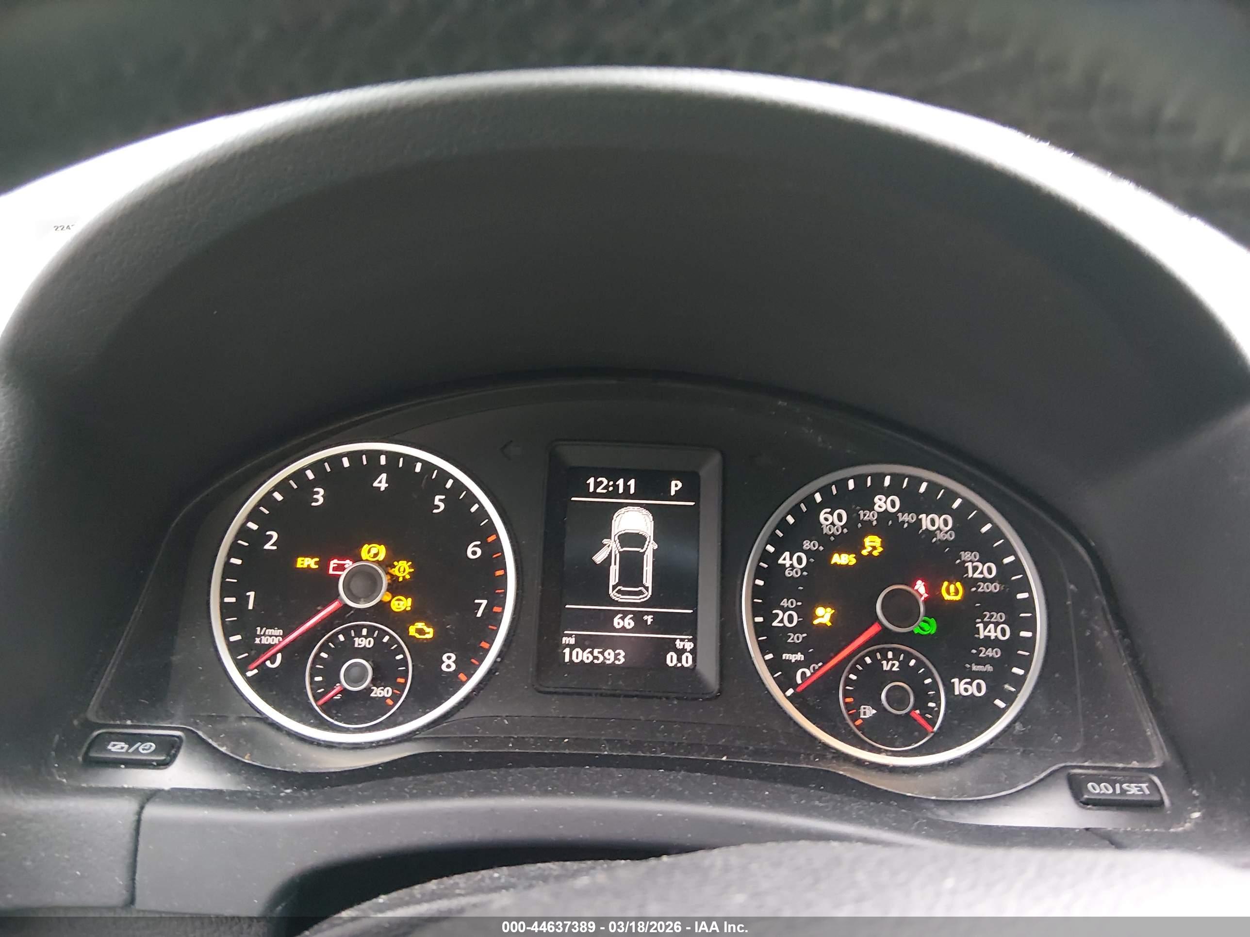 VOLKSWAGEN TIGUAN image 7