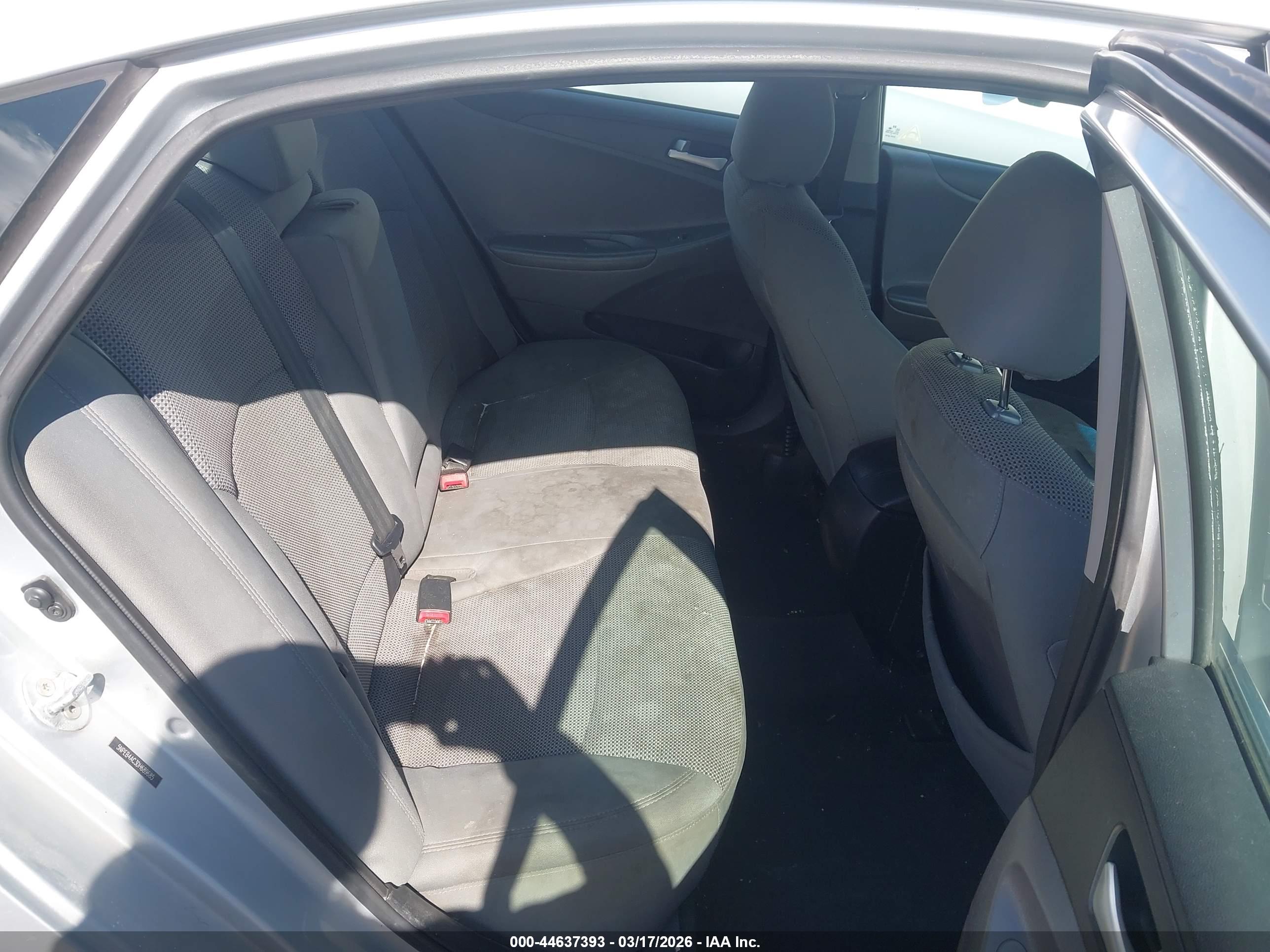 HYUNDAI SONATA image 8