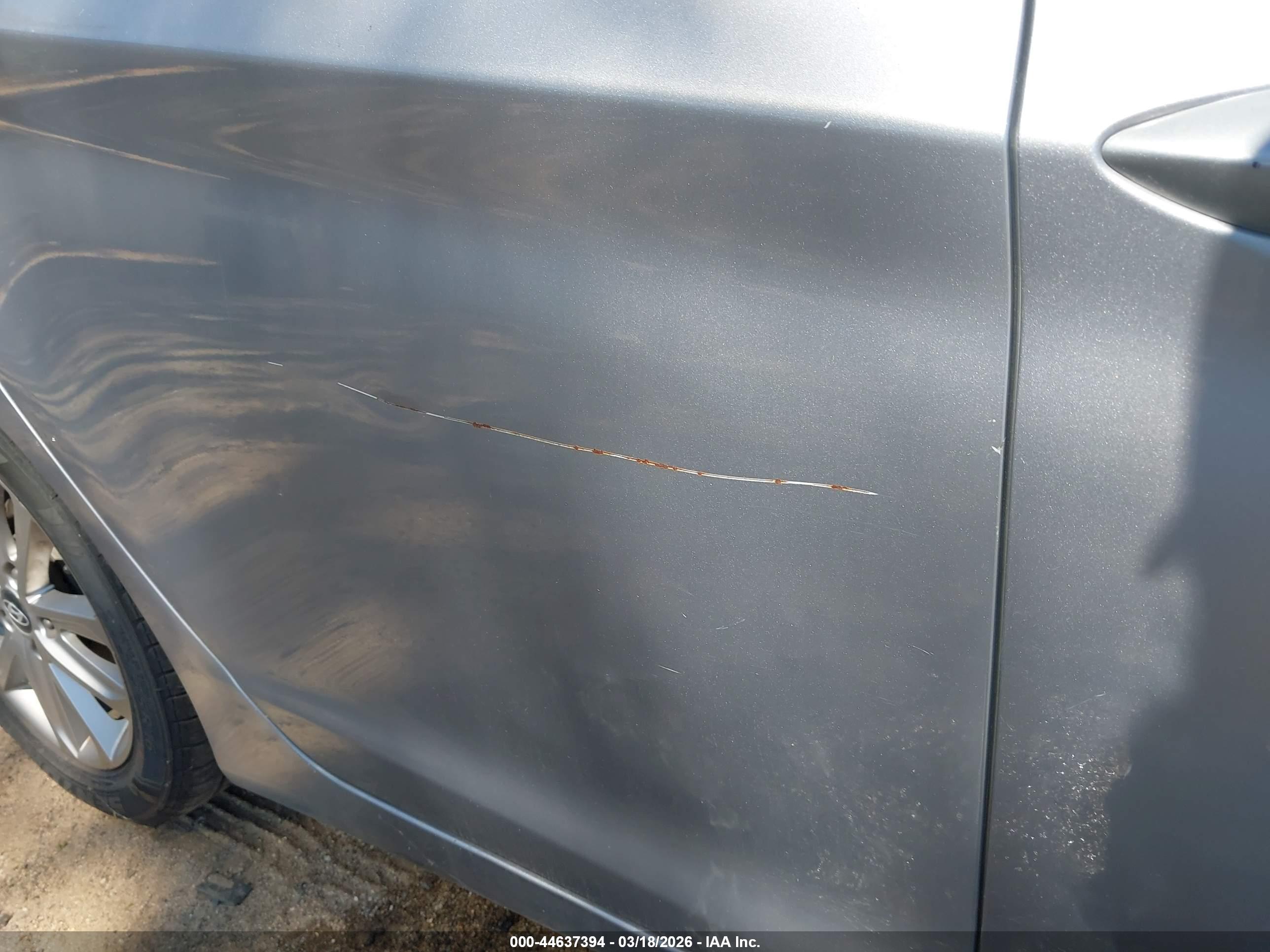 HYUNDAI ELANTRA image 6