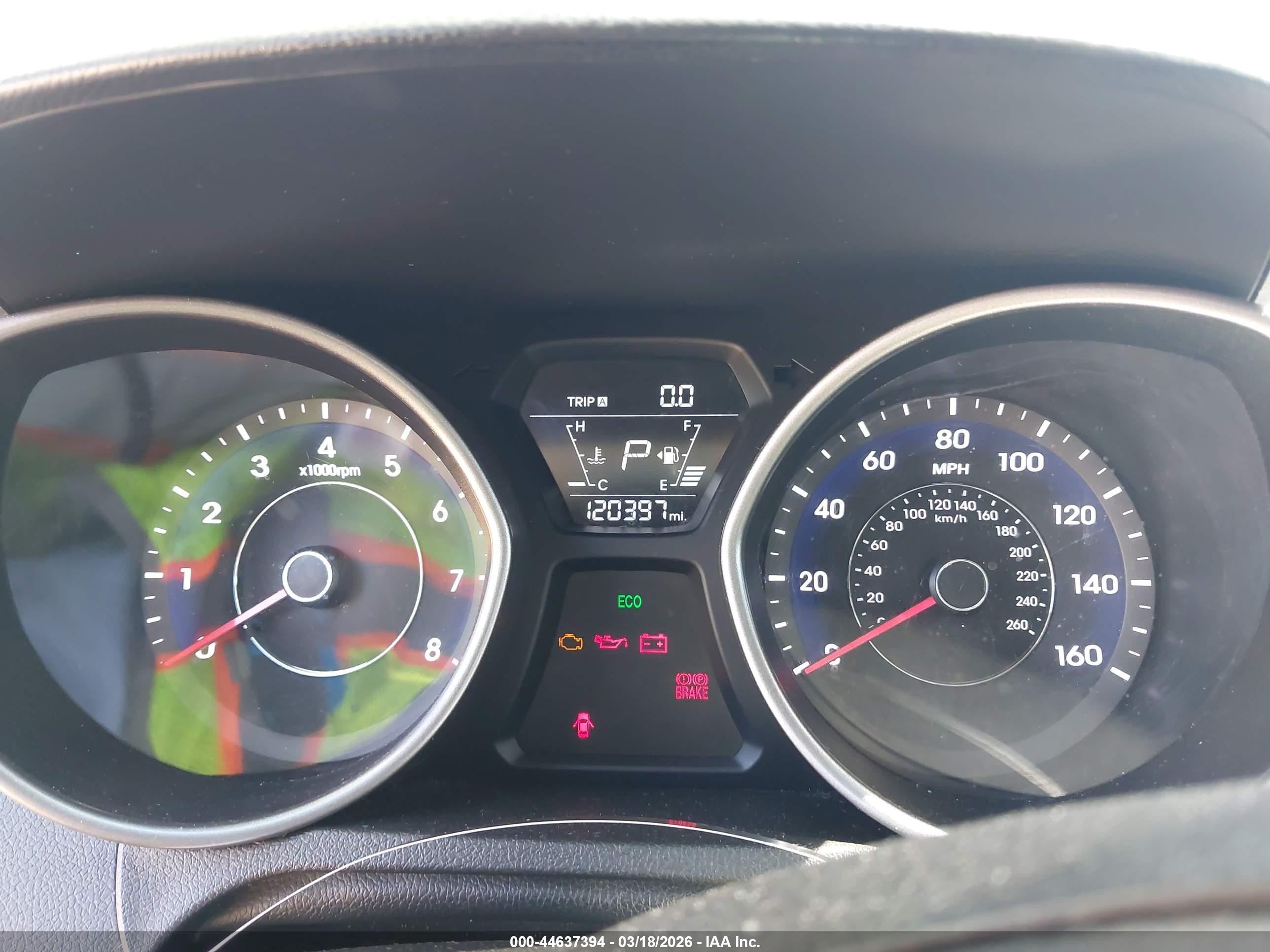 HYUNDAI ELANTRA image 7