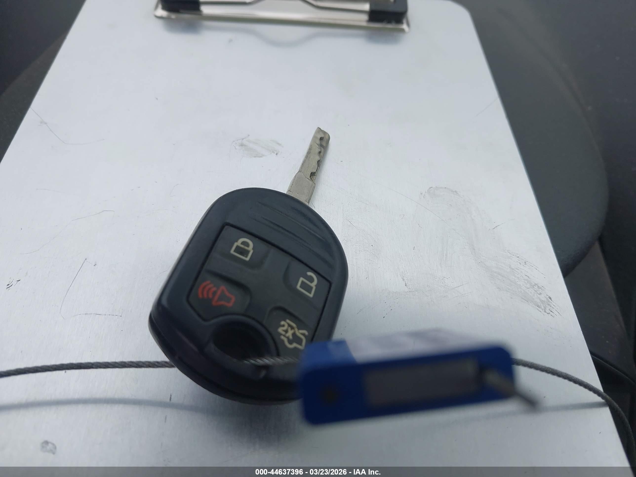 FORD FIESTA image 11