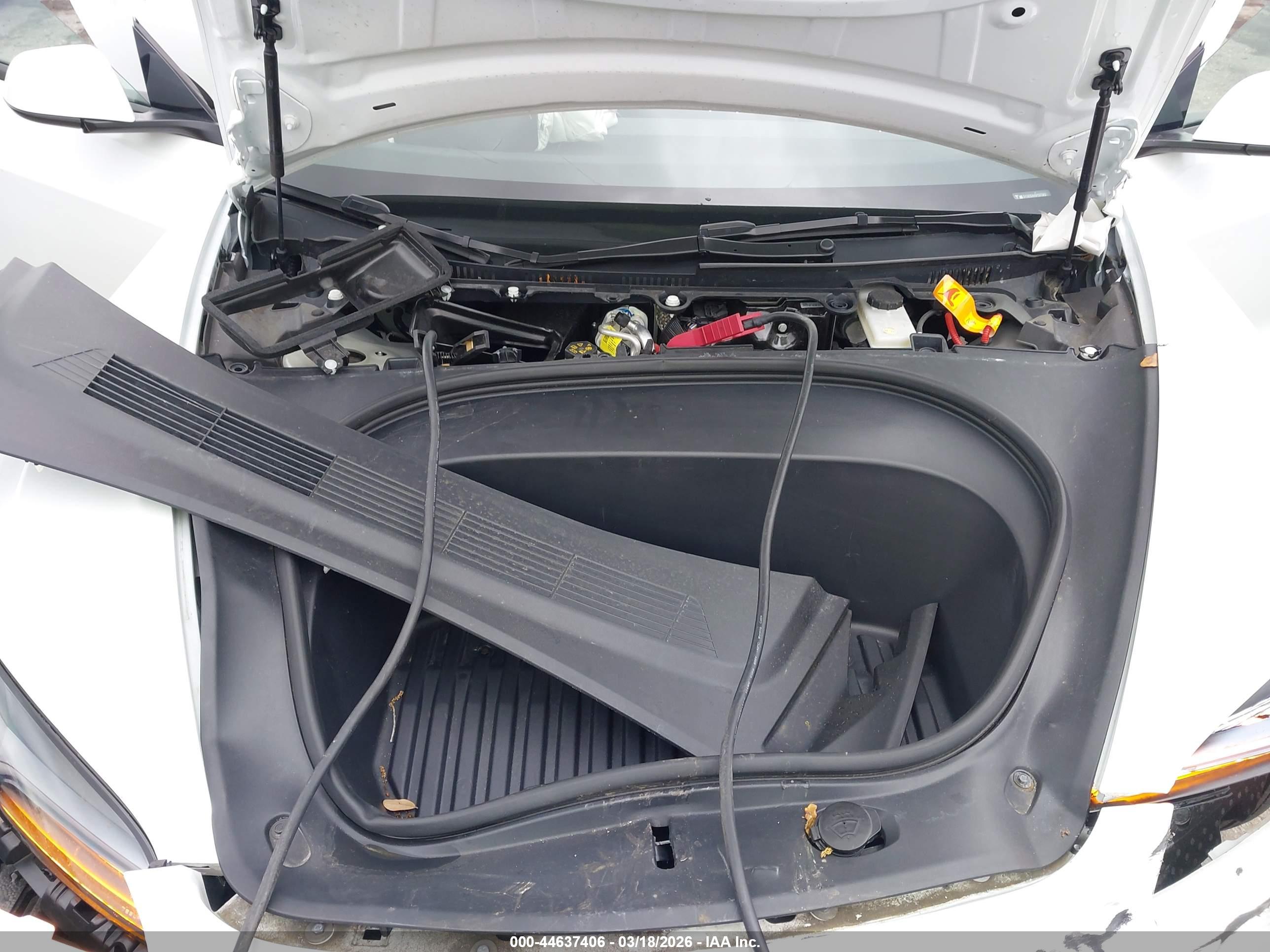 TESLA MODEL image 10