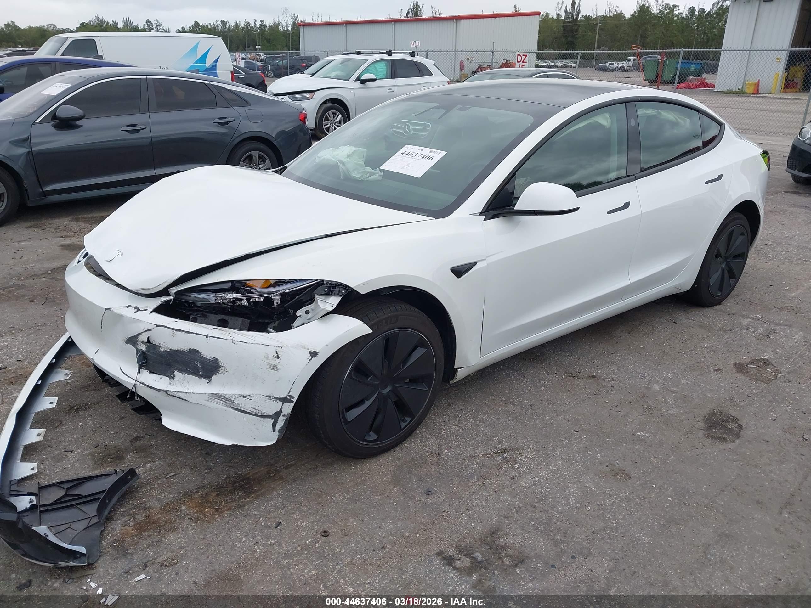TESLA MODEL image 2