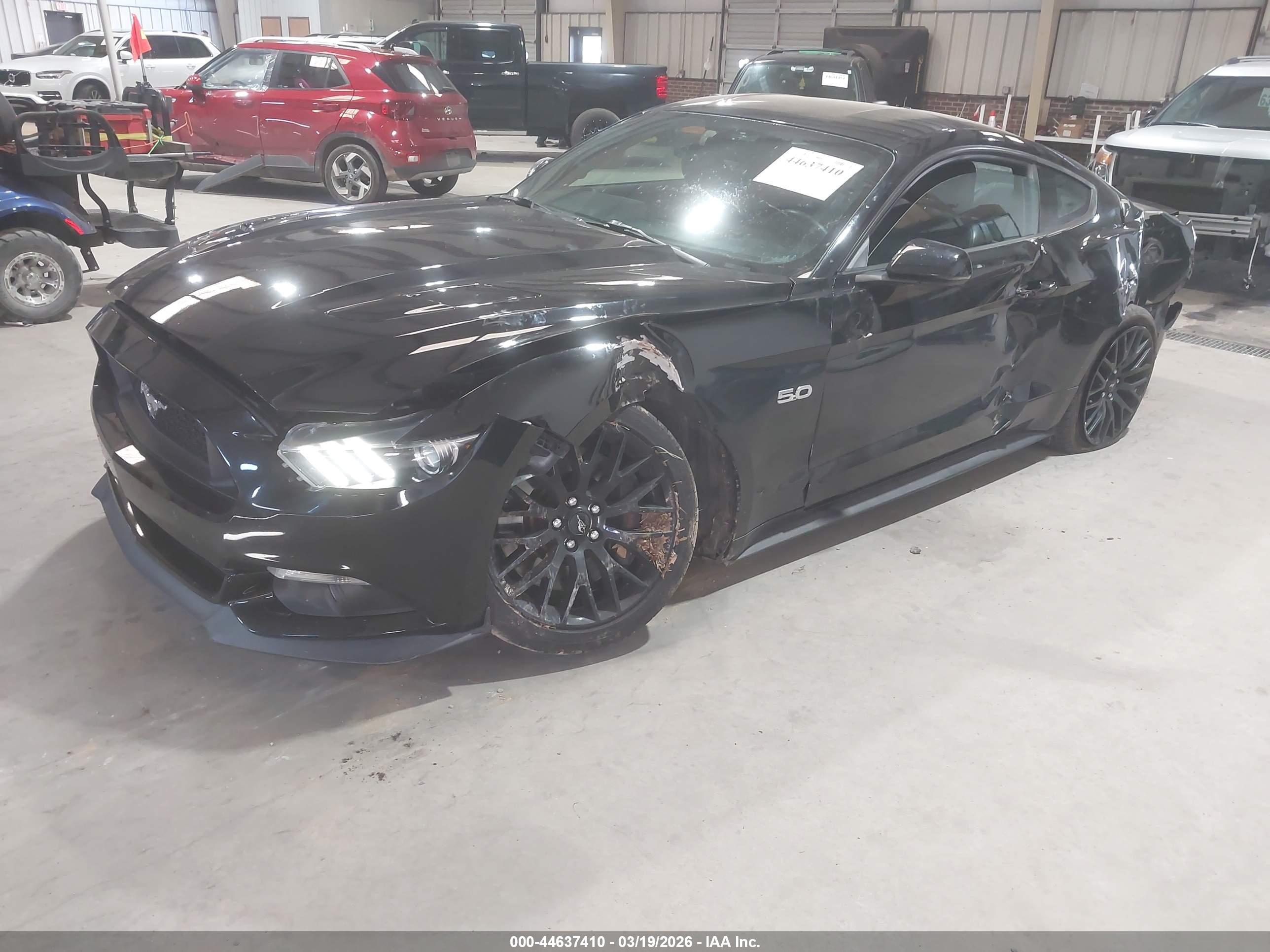 FORD MUSTANG image 2