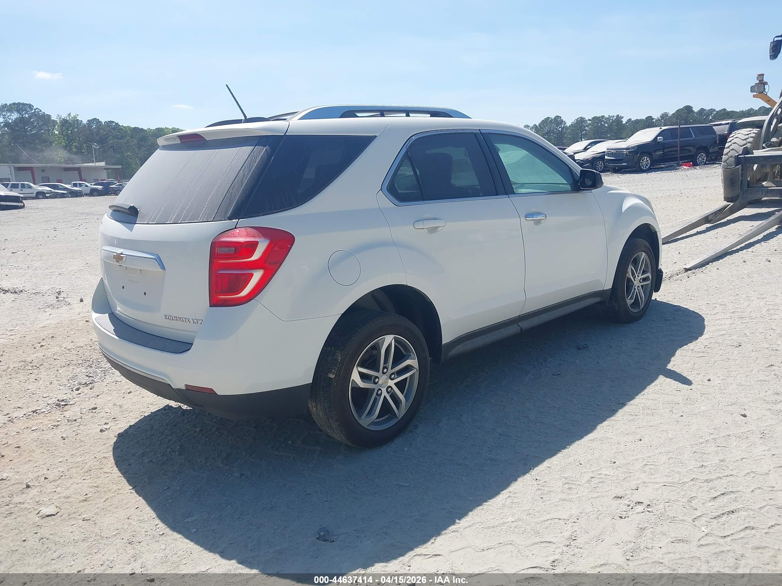 CHEVROLET EQUINOX image 4