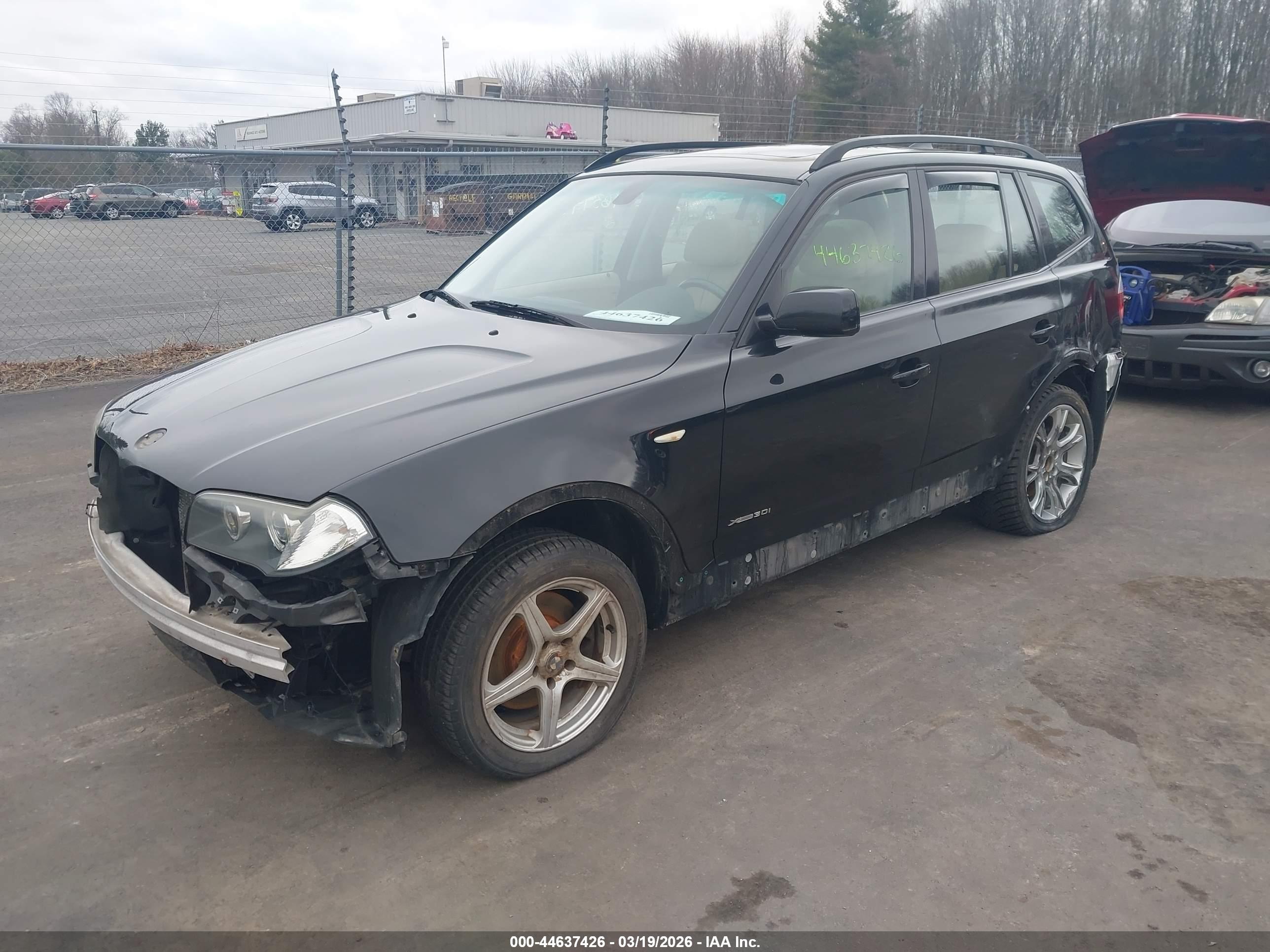 BMW X3 image 2