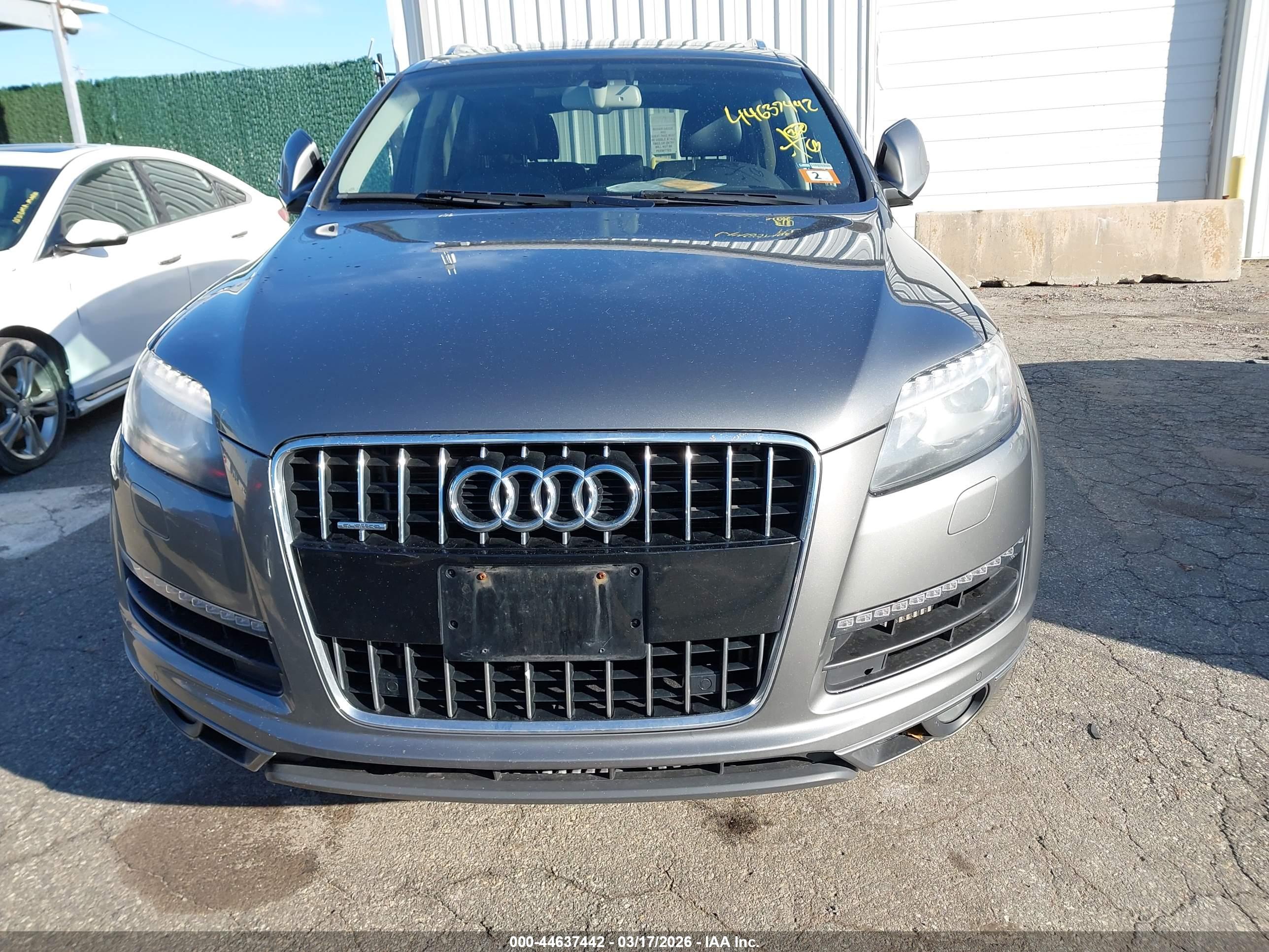 AUDI Q7 image 6