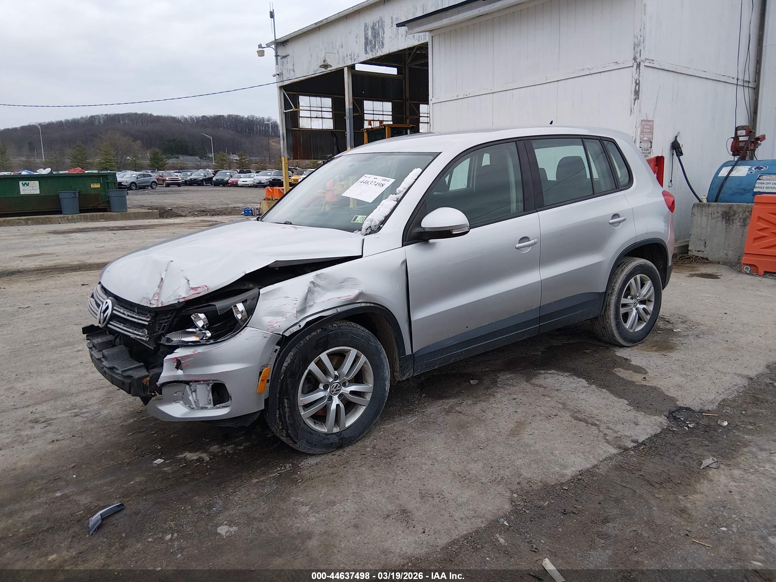 VOLKSWAGEN TIGUAN image 2