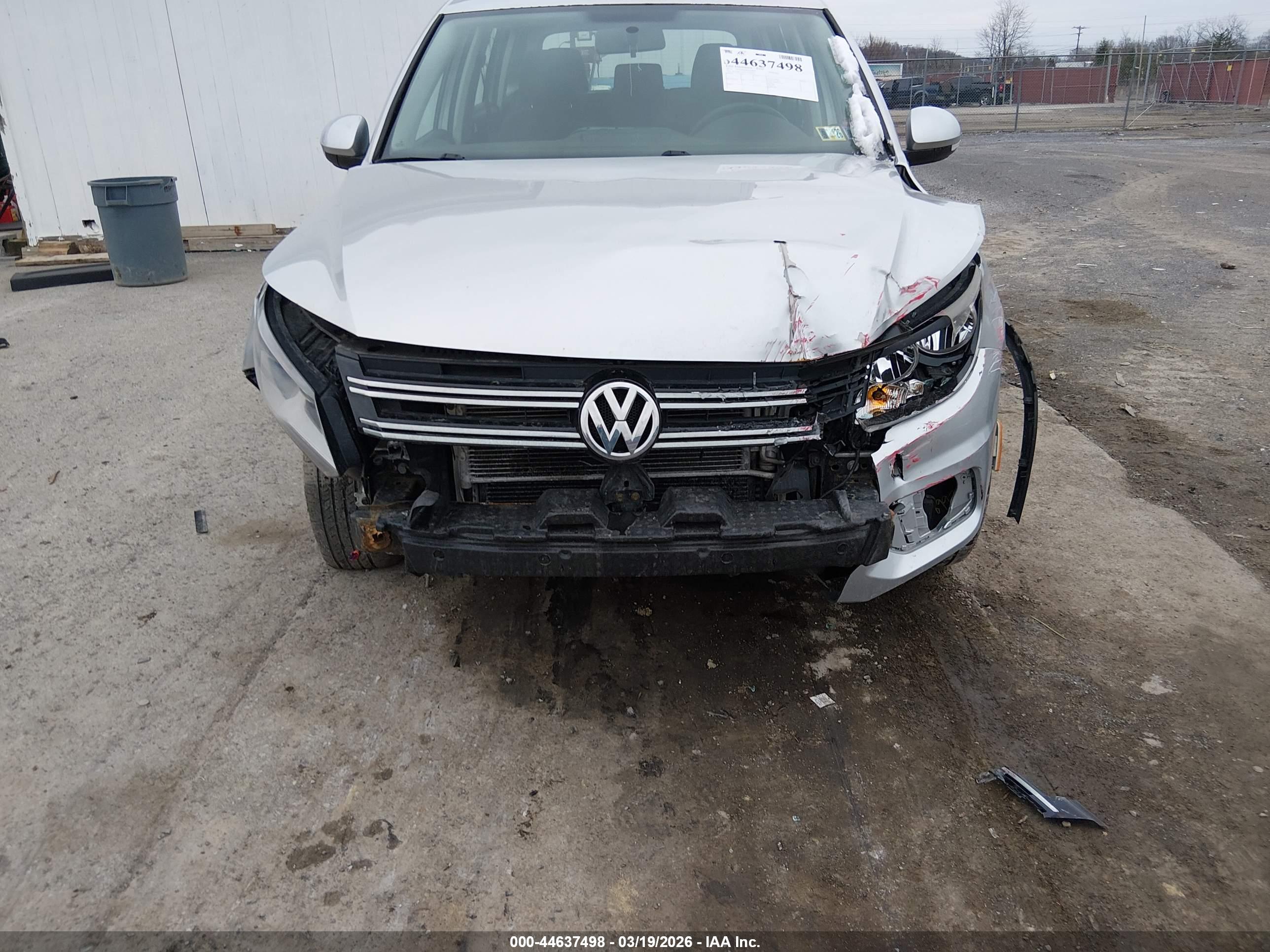 VOLKSWAGEN TIGUAN image 6