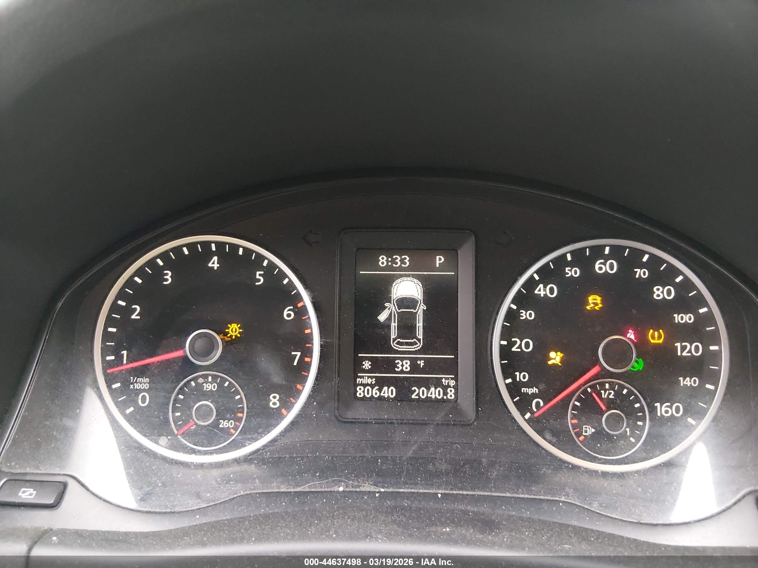 VOLKSWAGEN TIGUAN image 7