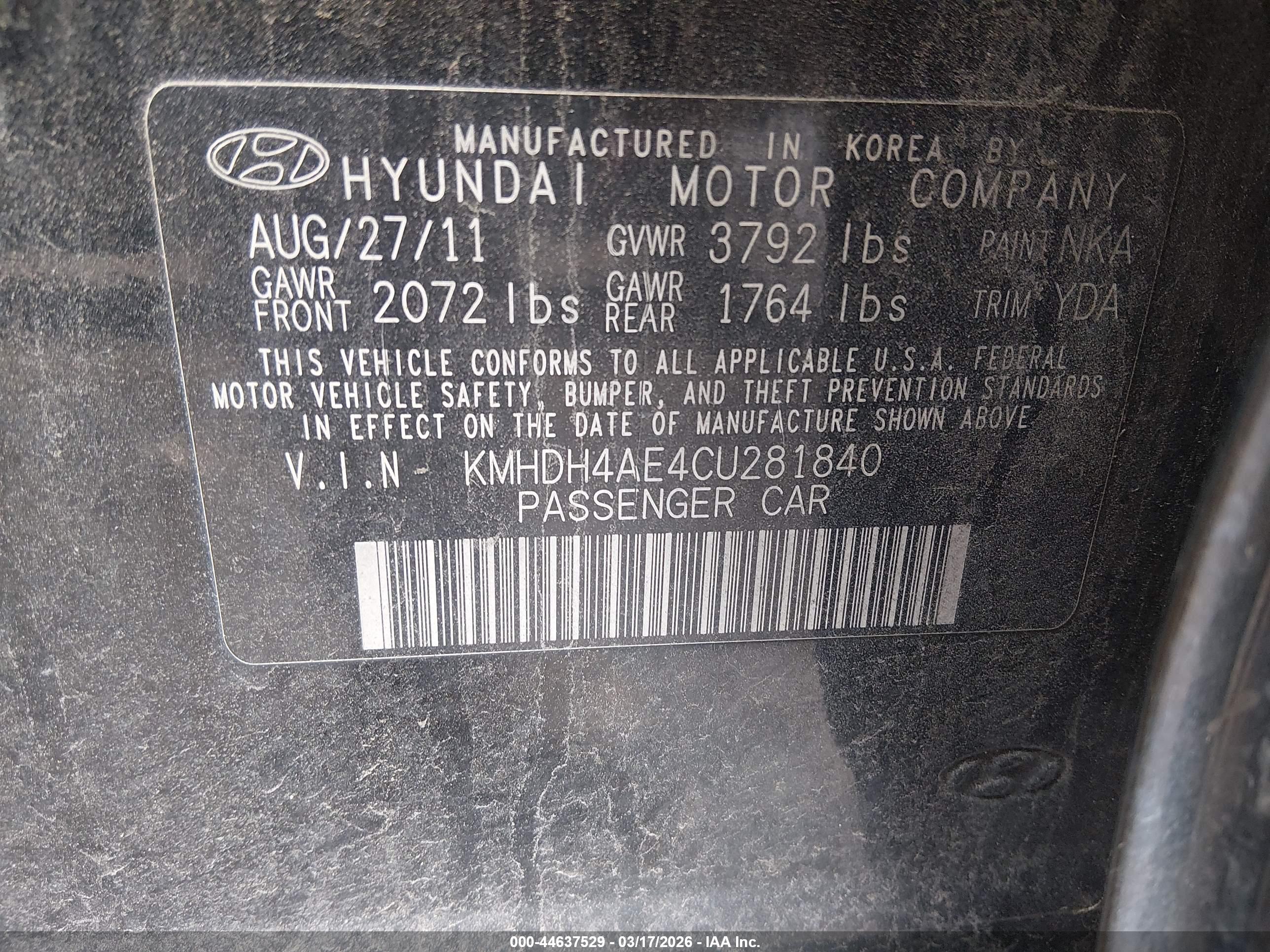 HYUNDAI ELANTRA image 9