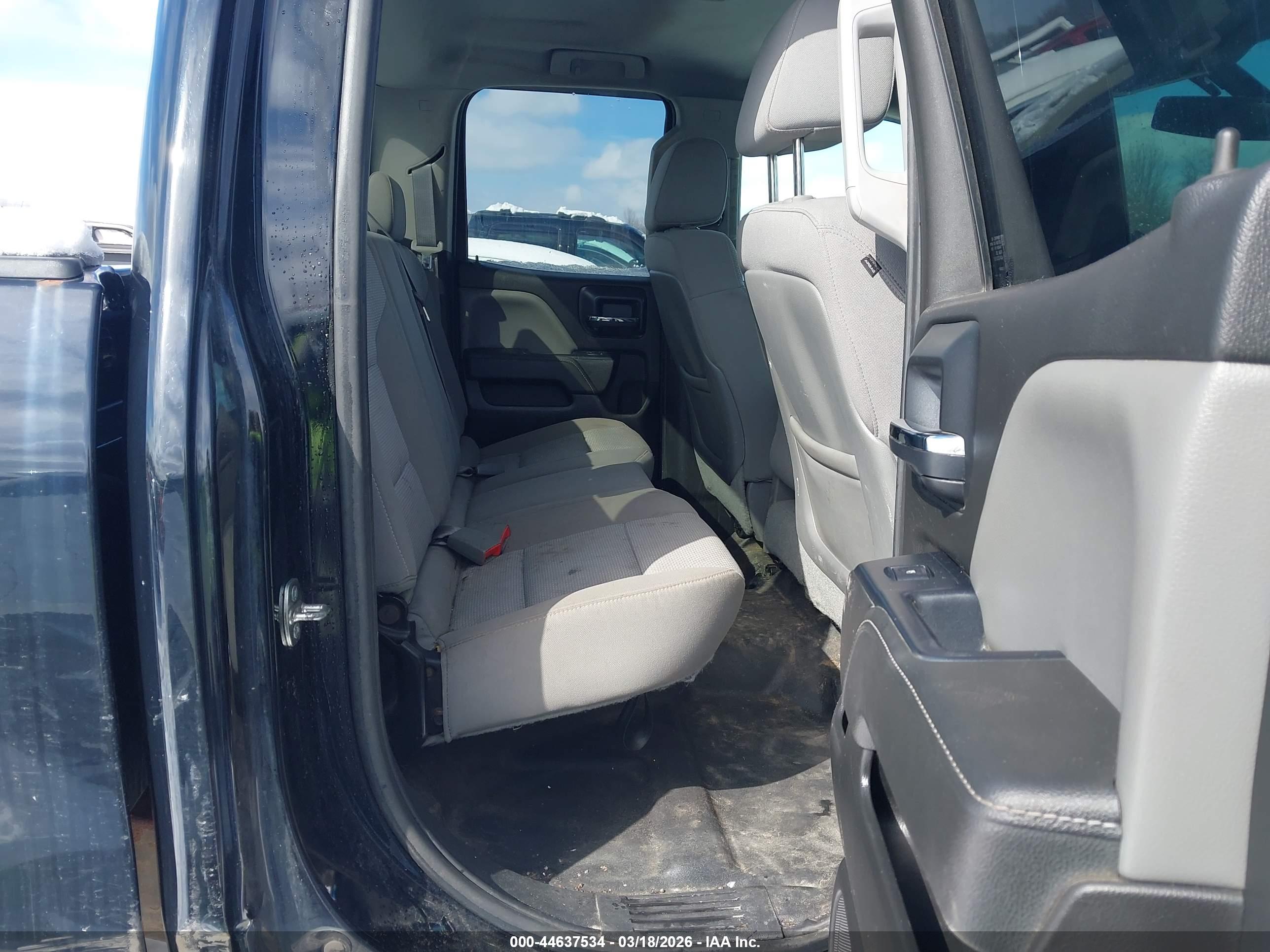 CHEVROLET SILVERADO image 8