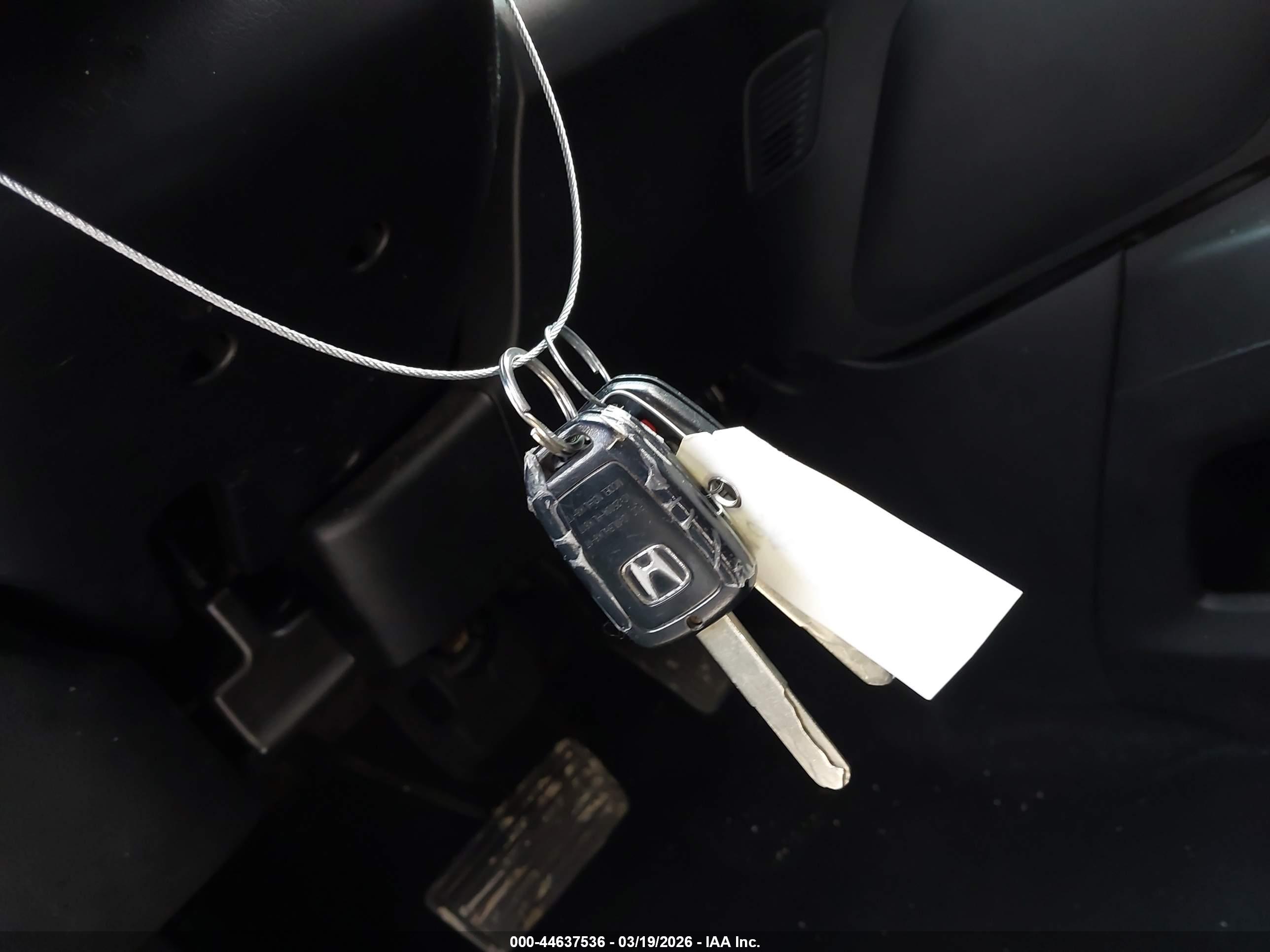 HONDA CR-V image 11