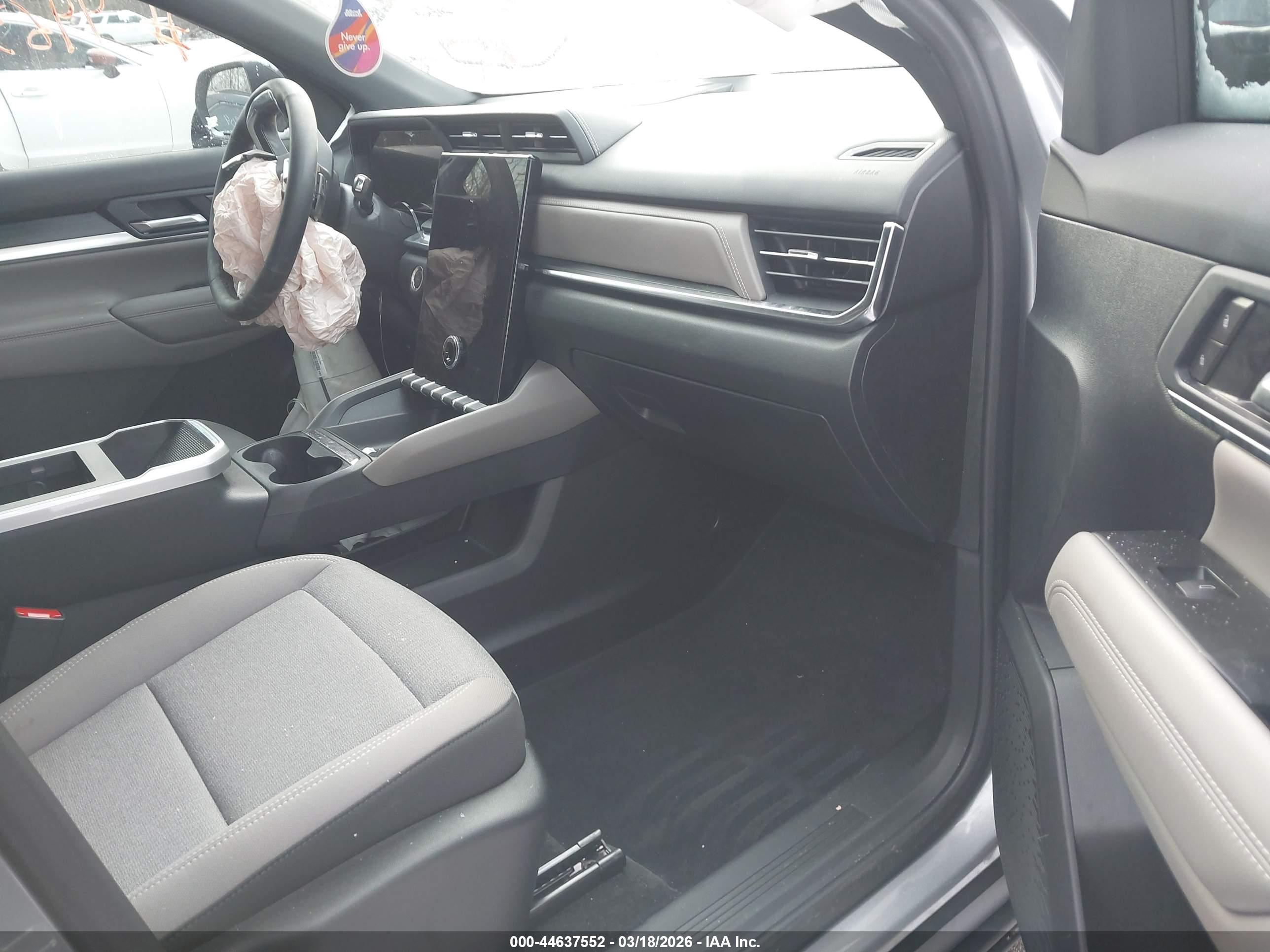 GMC TERRAIN image 5