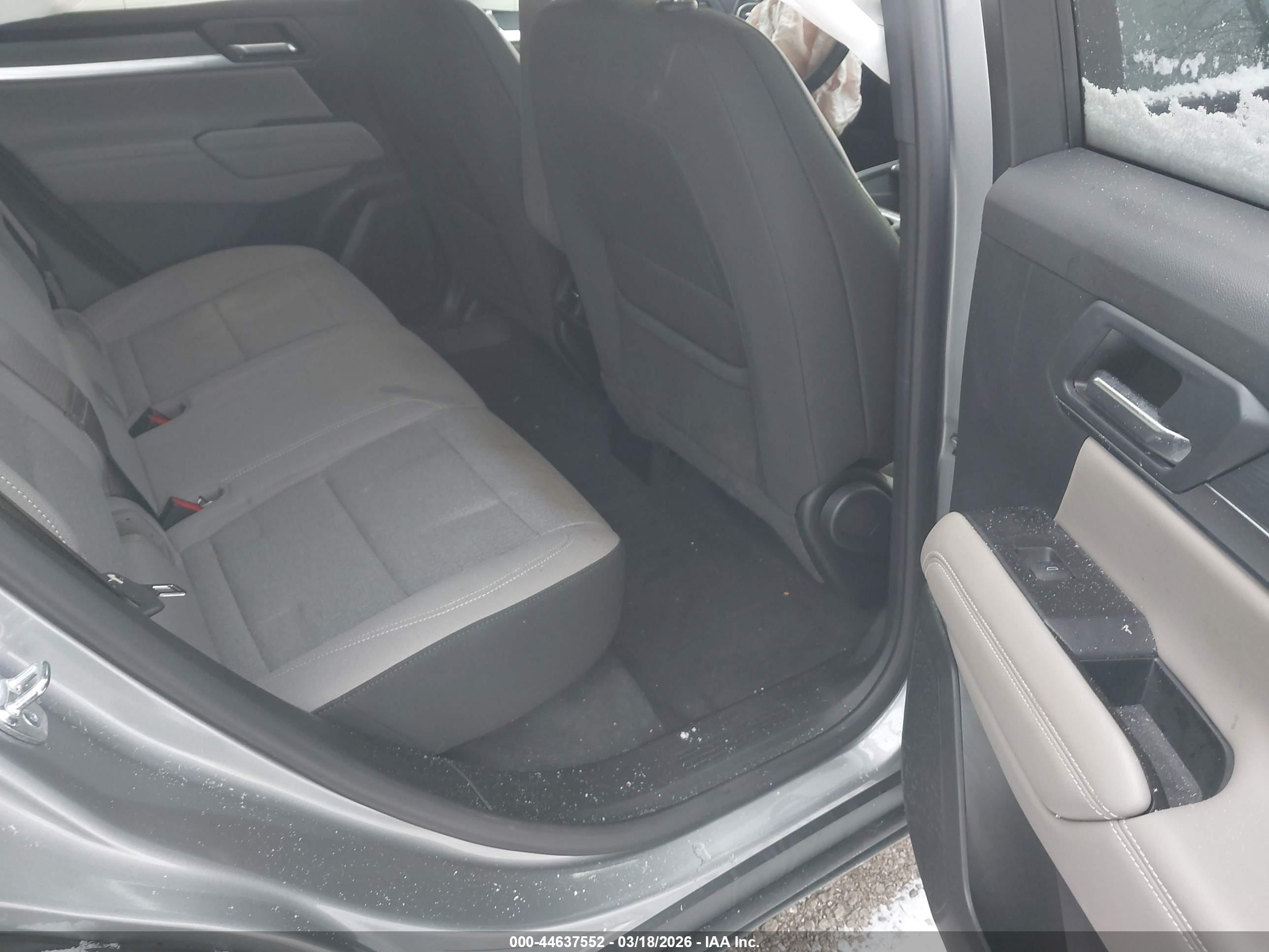 GMC TERRAIN image 8