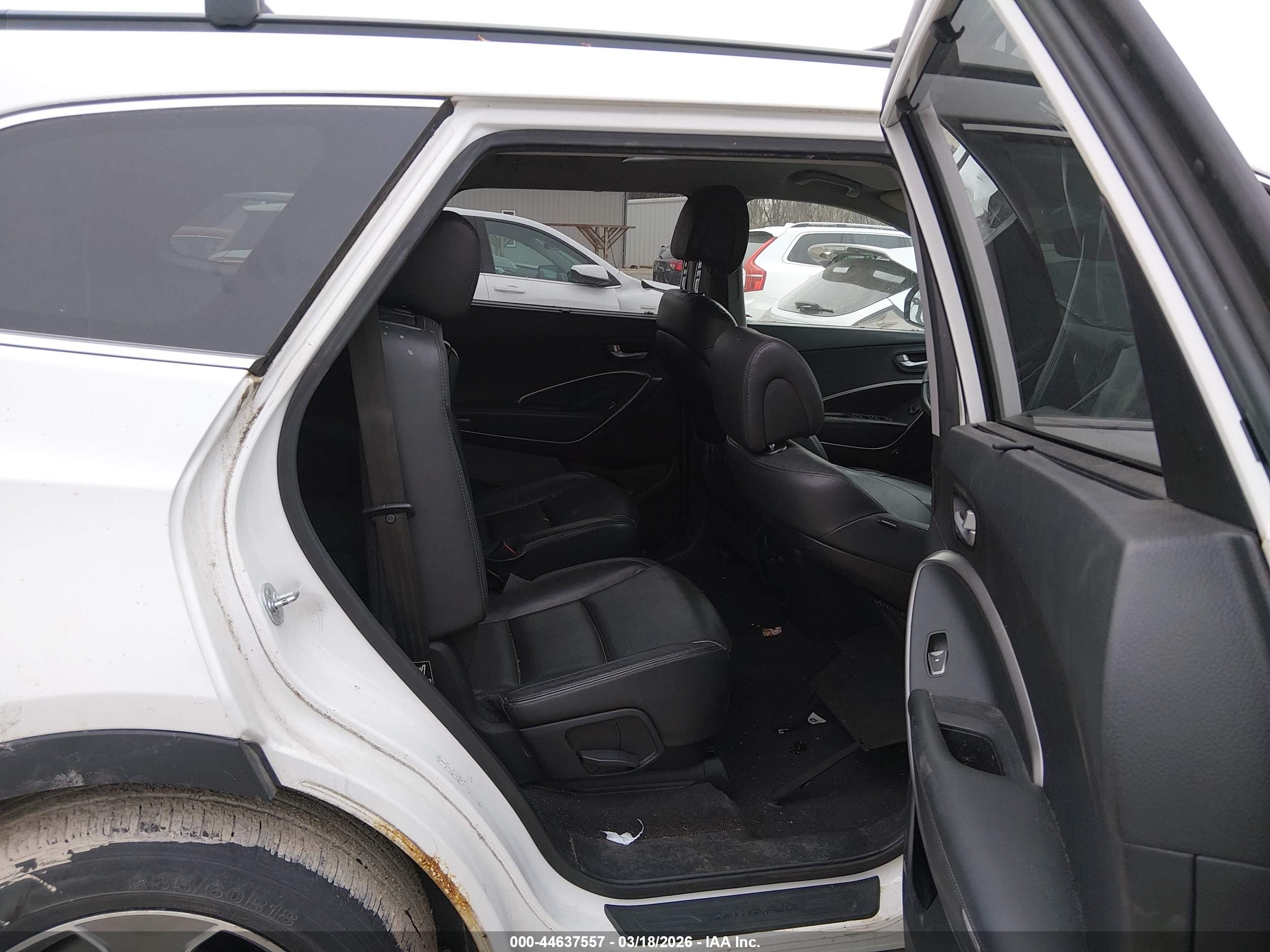 HYUNDAI SANTA image 8