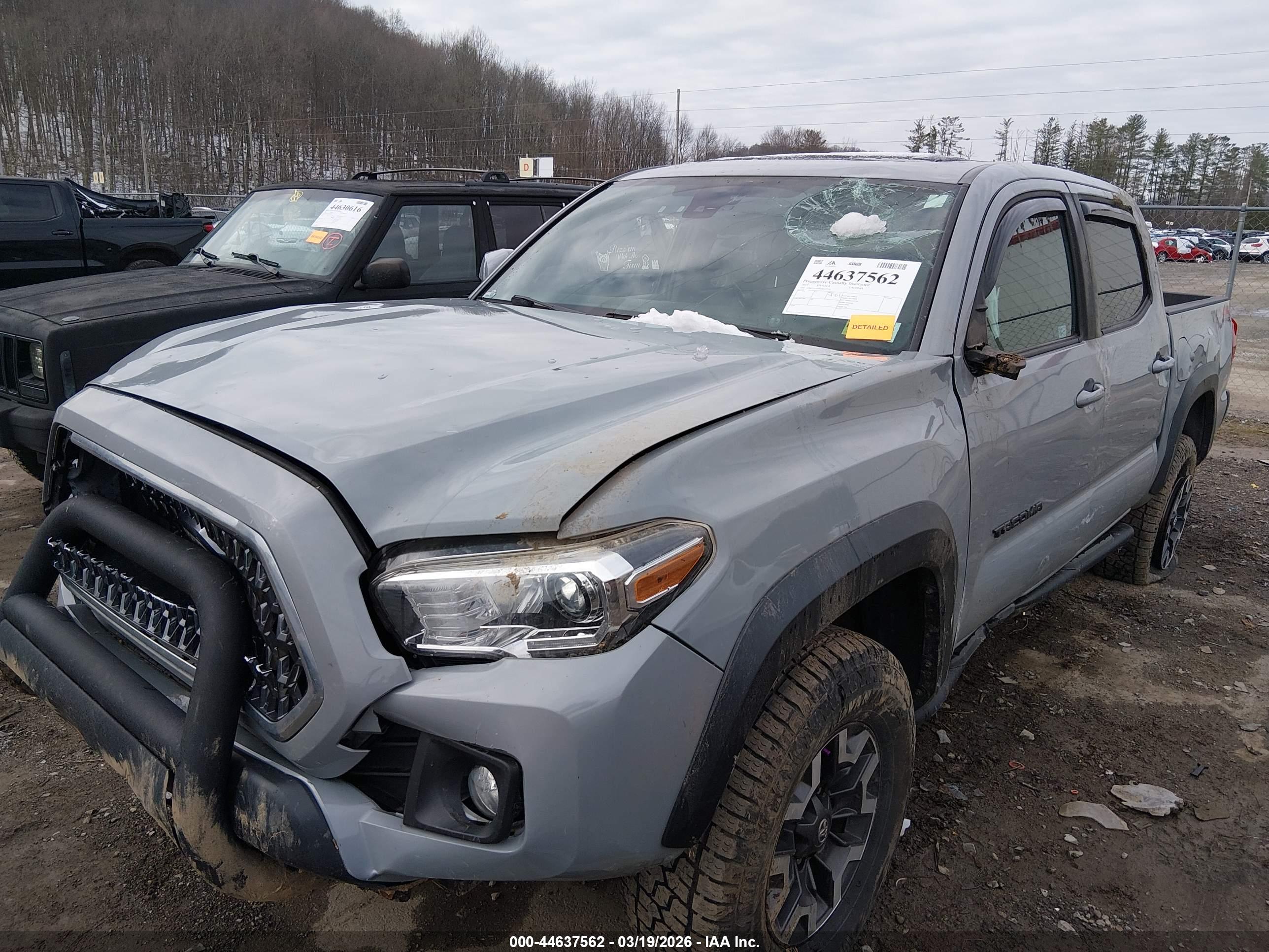 TOYOTA TACOMA image 2