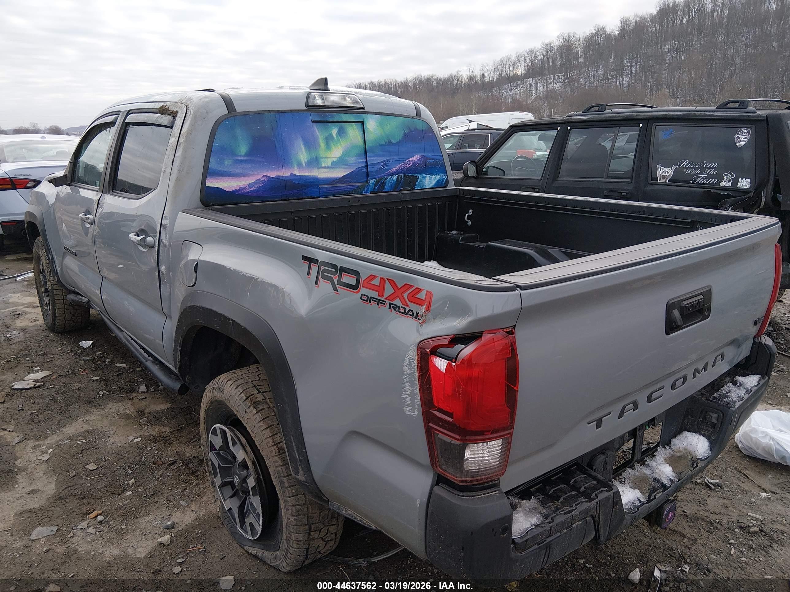 TOYOTA TACOMA image 3