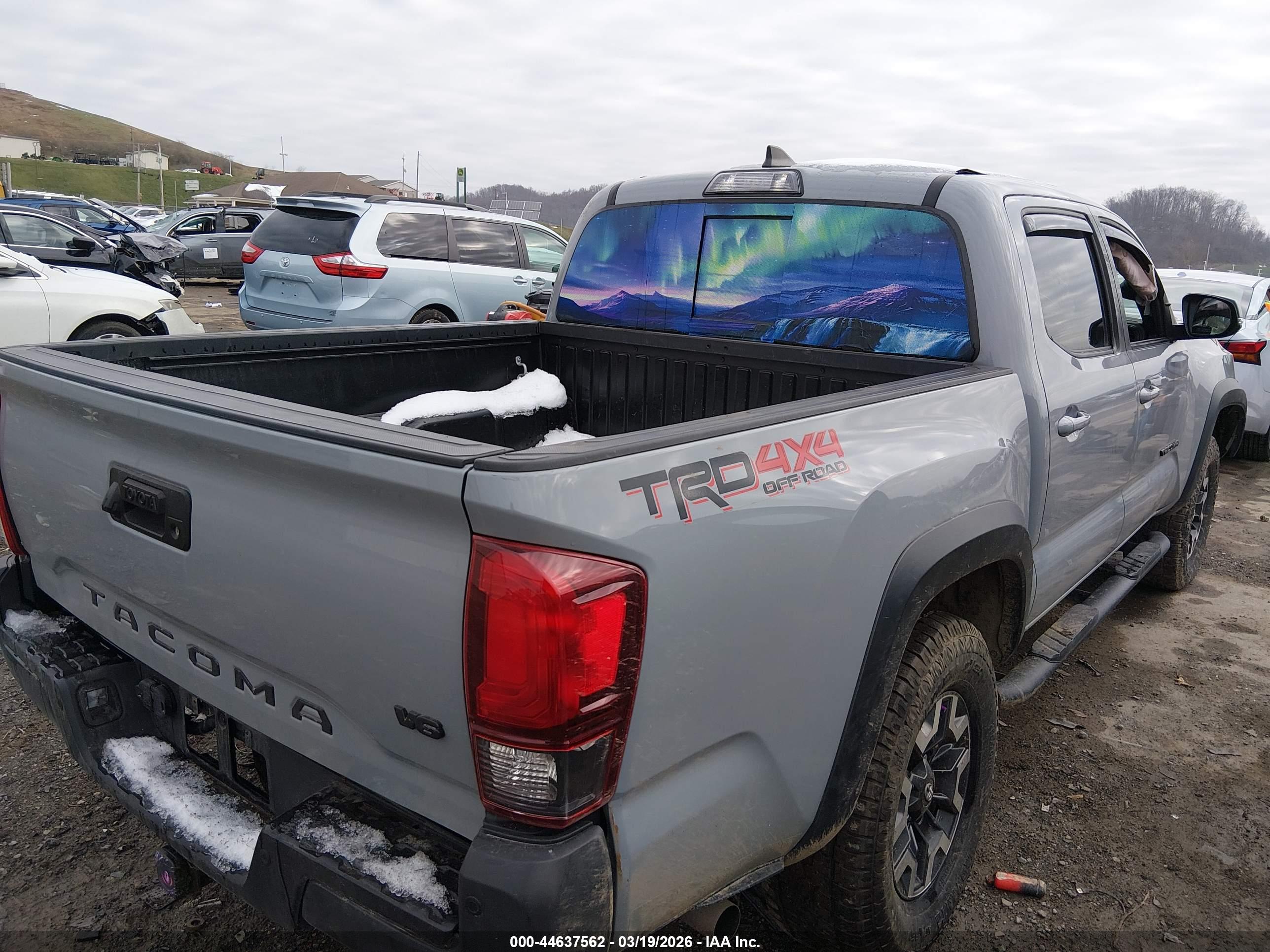 TOYOTA TACOMA image 4