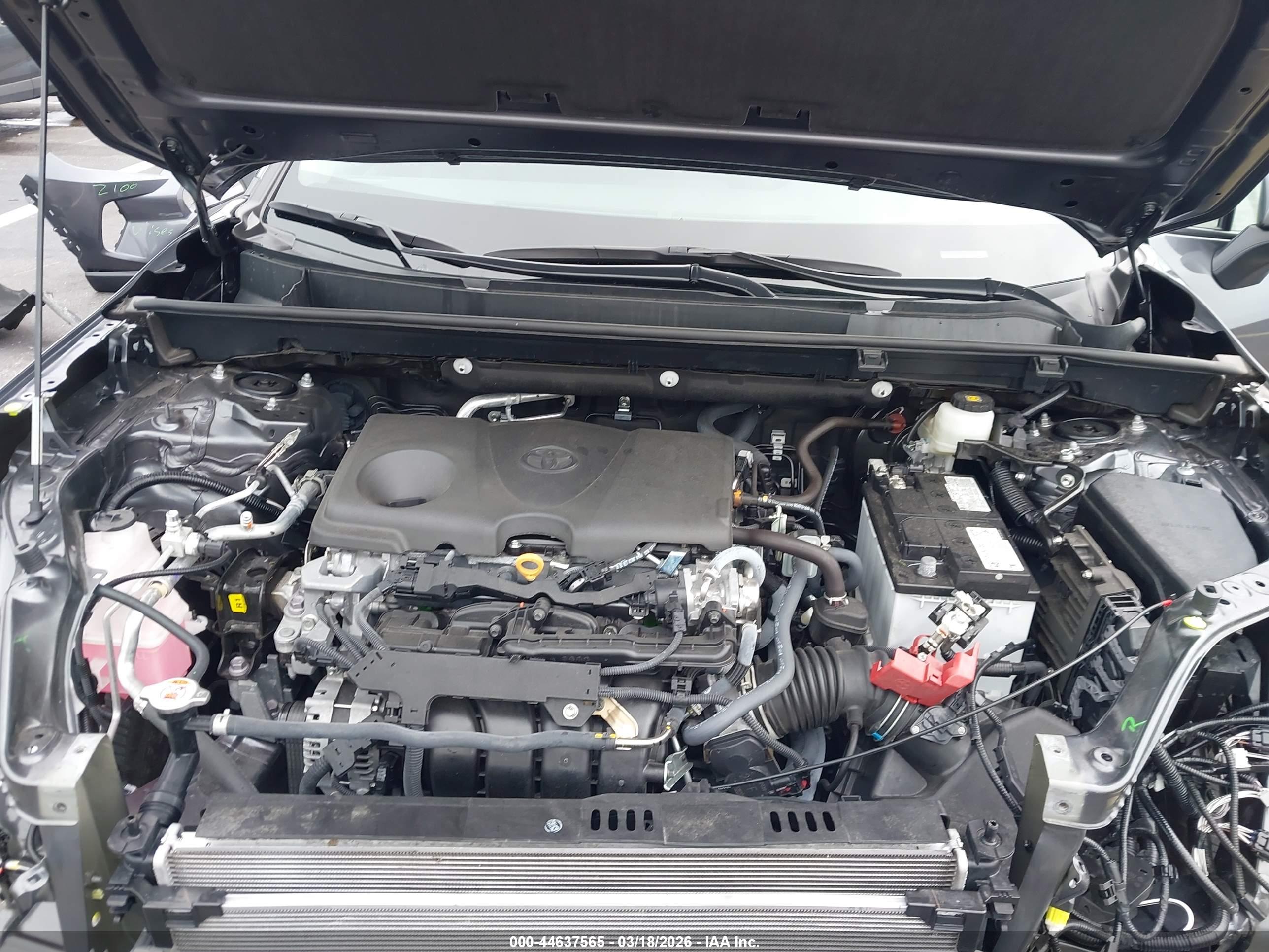 TOYOTA RAV4 image 10
