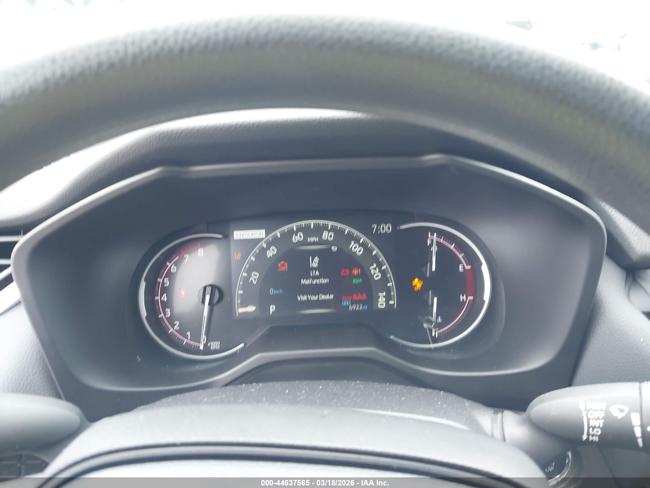 TOYOTA RAV4 image 7