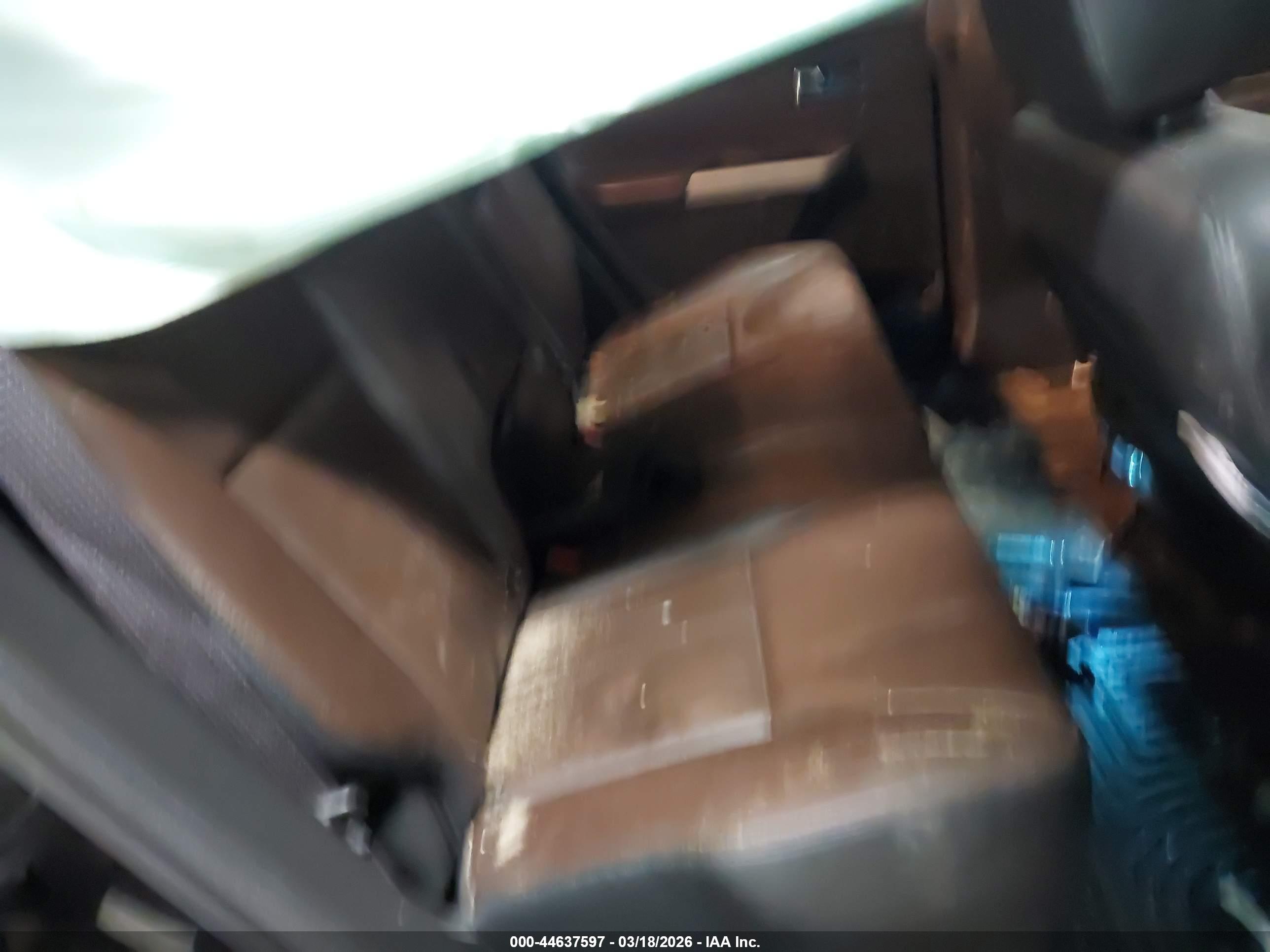 FORD EDGE image 8