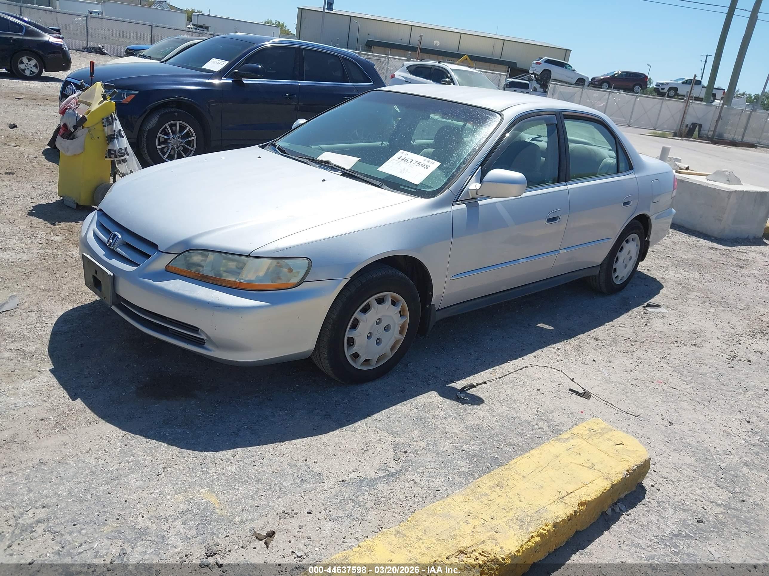 HONDA ACCORD image 2