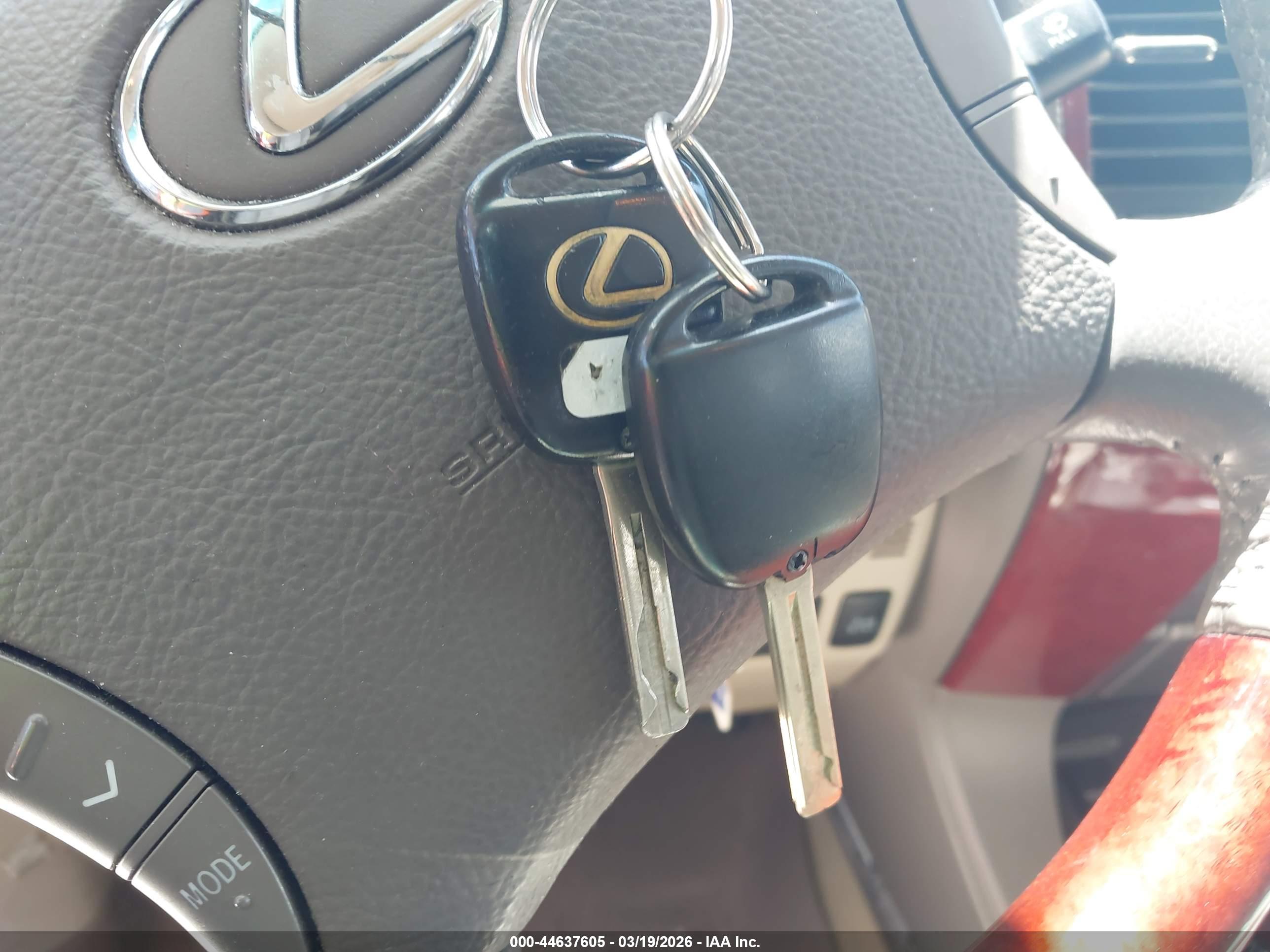 LEXUS GX image 11