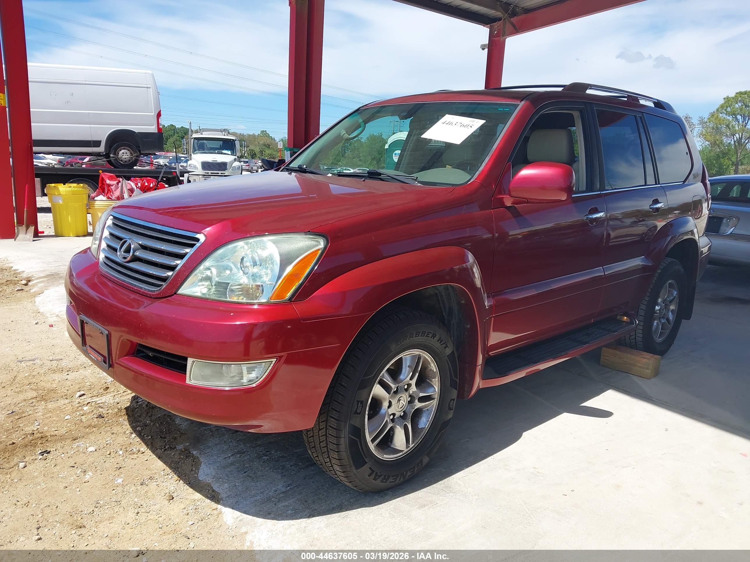 LEXUS GX image 2
