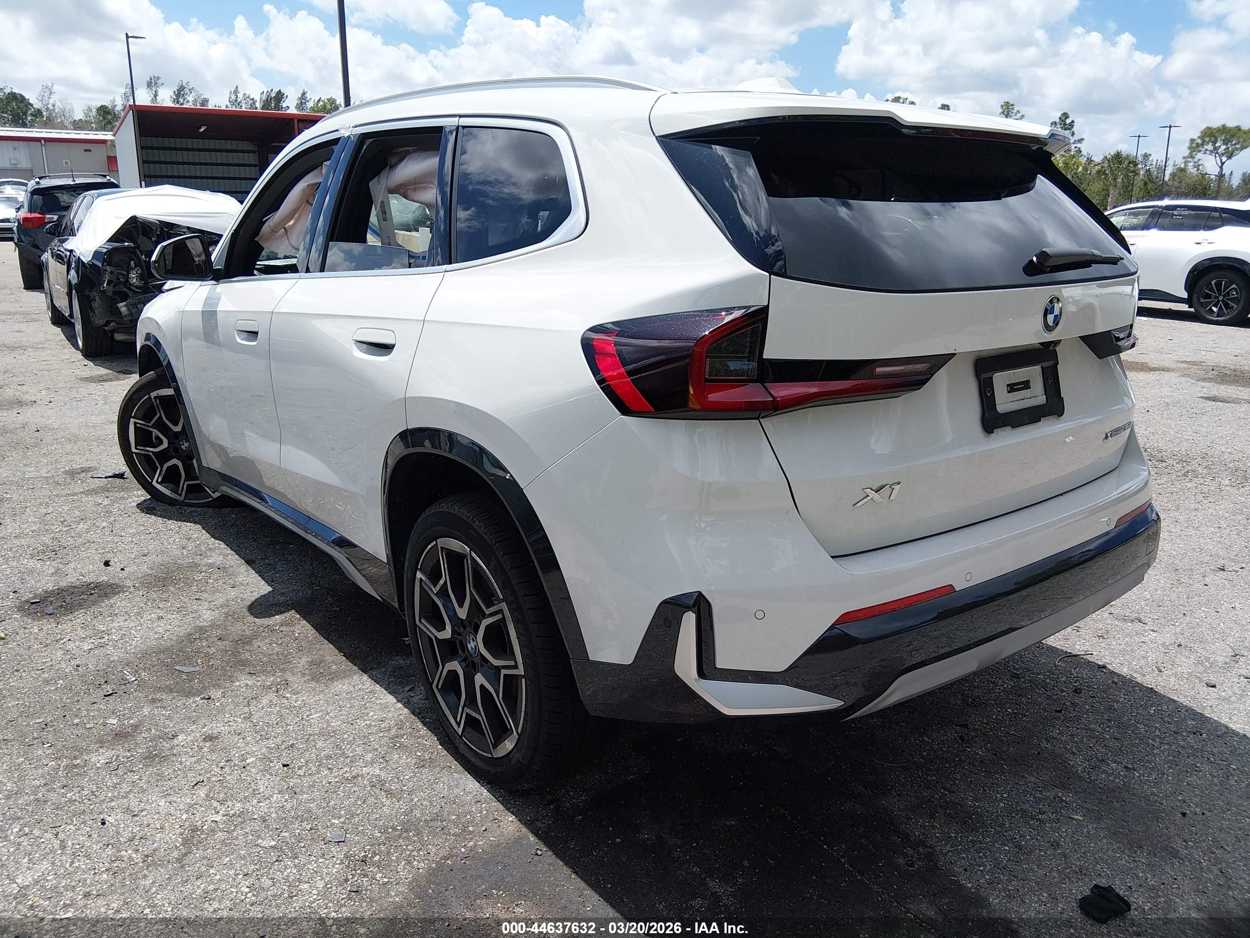 BMW X1 image 3